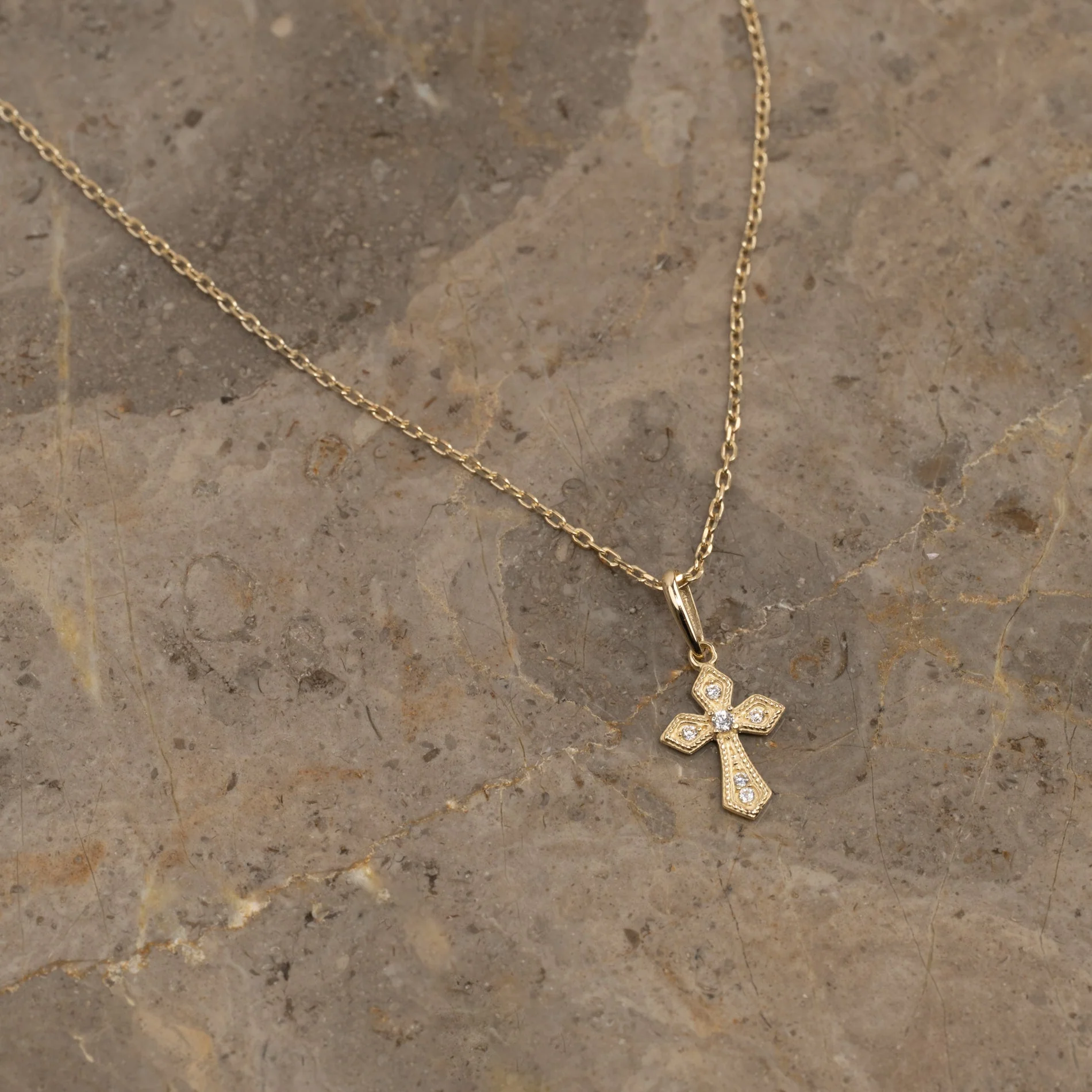 MARTHA CRYSTAL CROSS SOLID GOLD PENDANT - Image 4