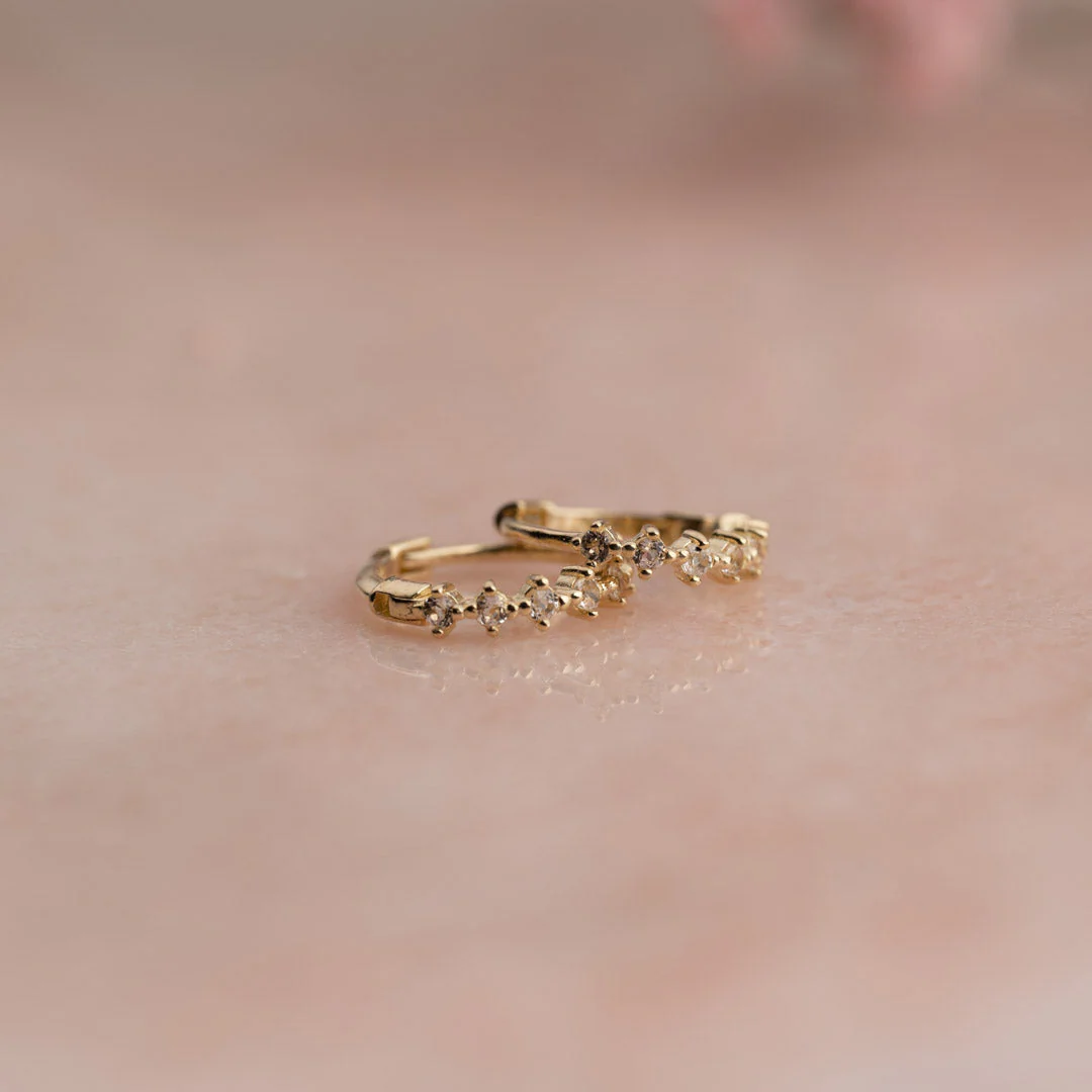 MILEY WHITE TOPAZ SOLID GOLD EARRING