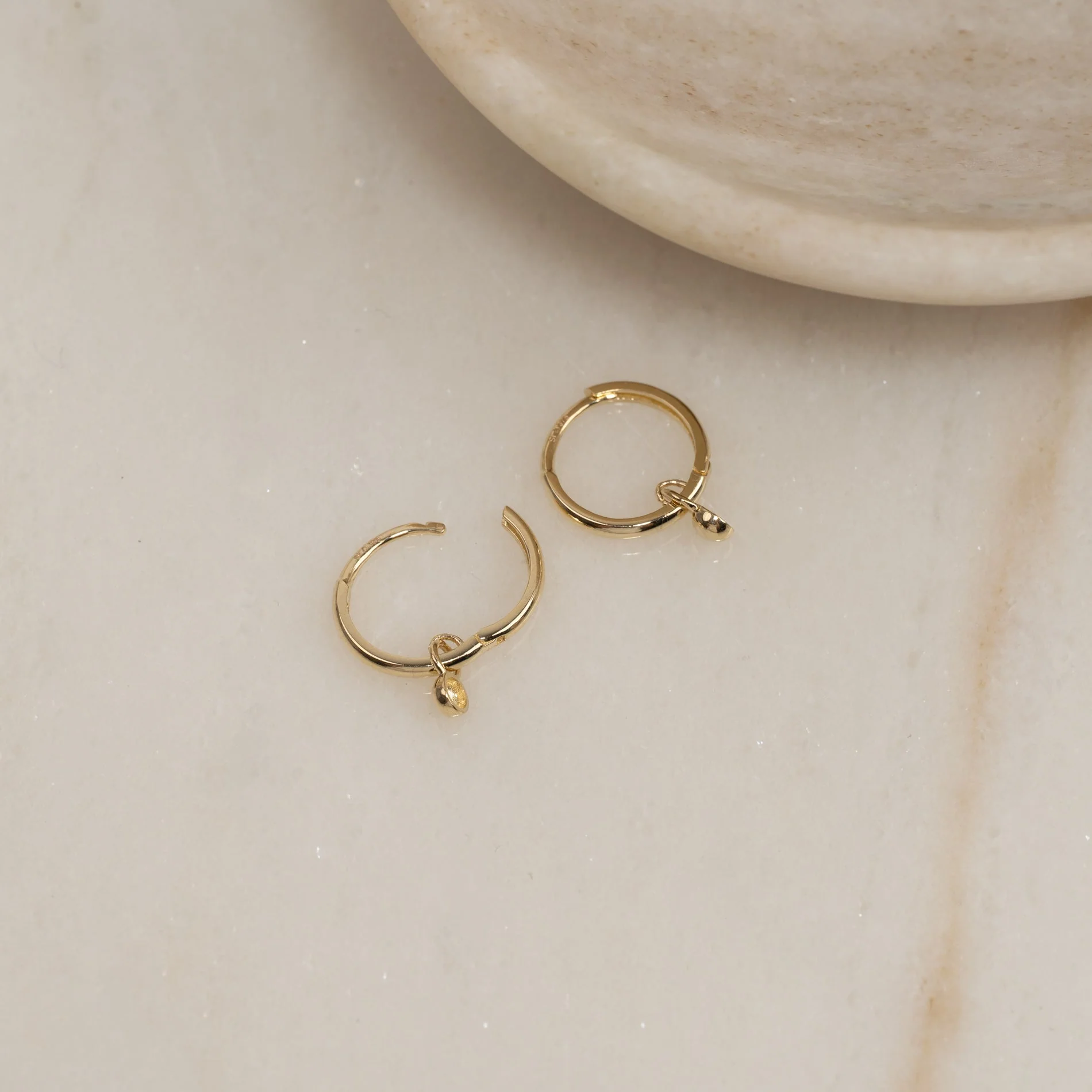 MINNA SOLID GOLD CREOL EARRING - Image 3