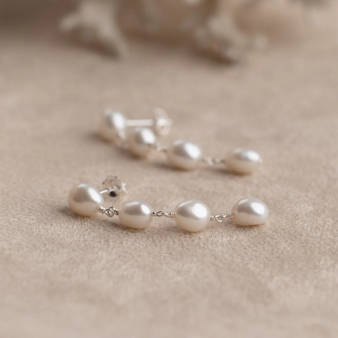 MOLLIE PEARL SILVER EARRING