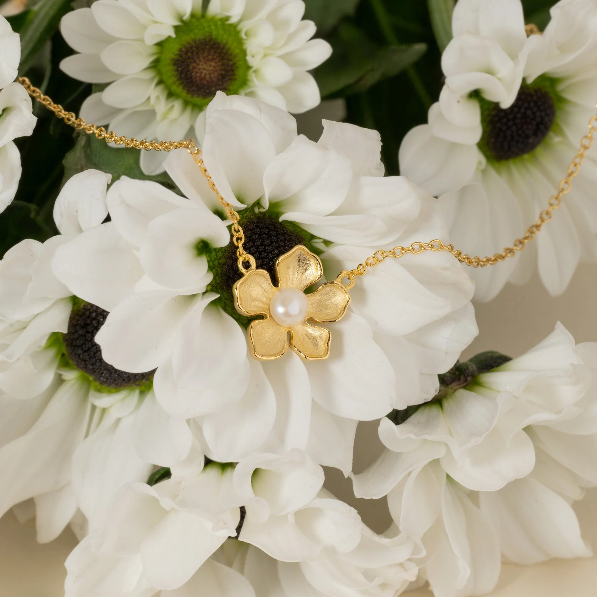 MONA PEARL GOLDEN CHAIN