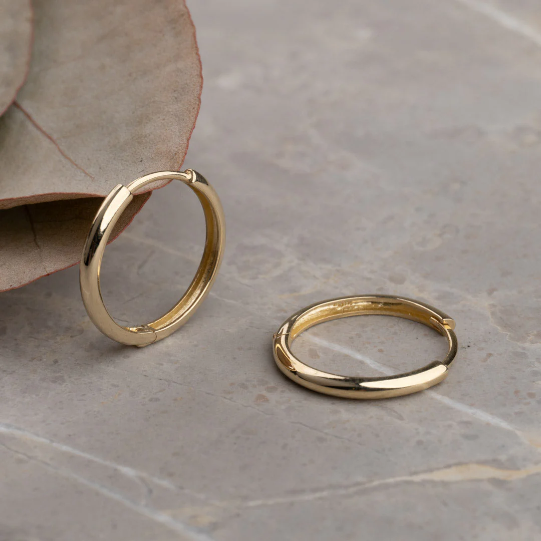 NANCY SOLID GOLD CREOL EARRING