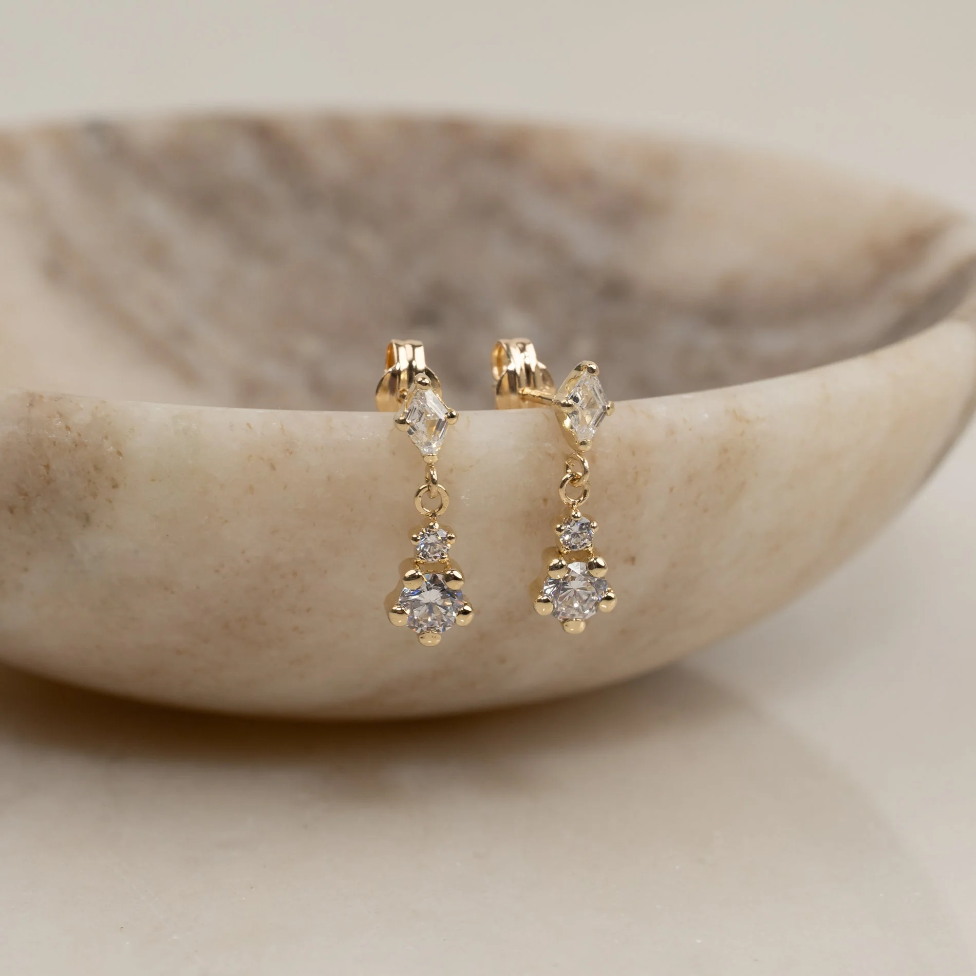 NAOMI CRYSTAL SOLID GOLD DROP EARRING - Image 5