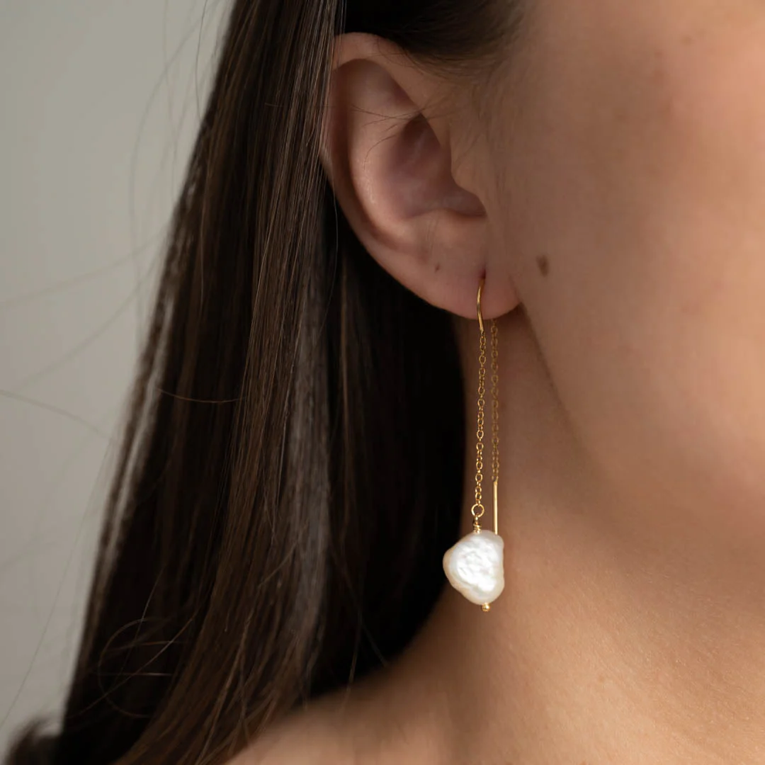 NOELLA PEARL GOLDEN DROP EARRING - Image 2