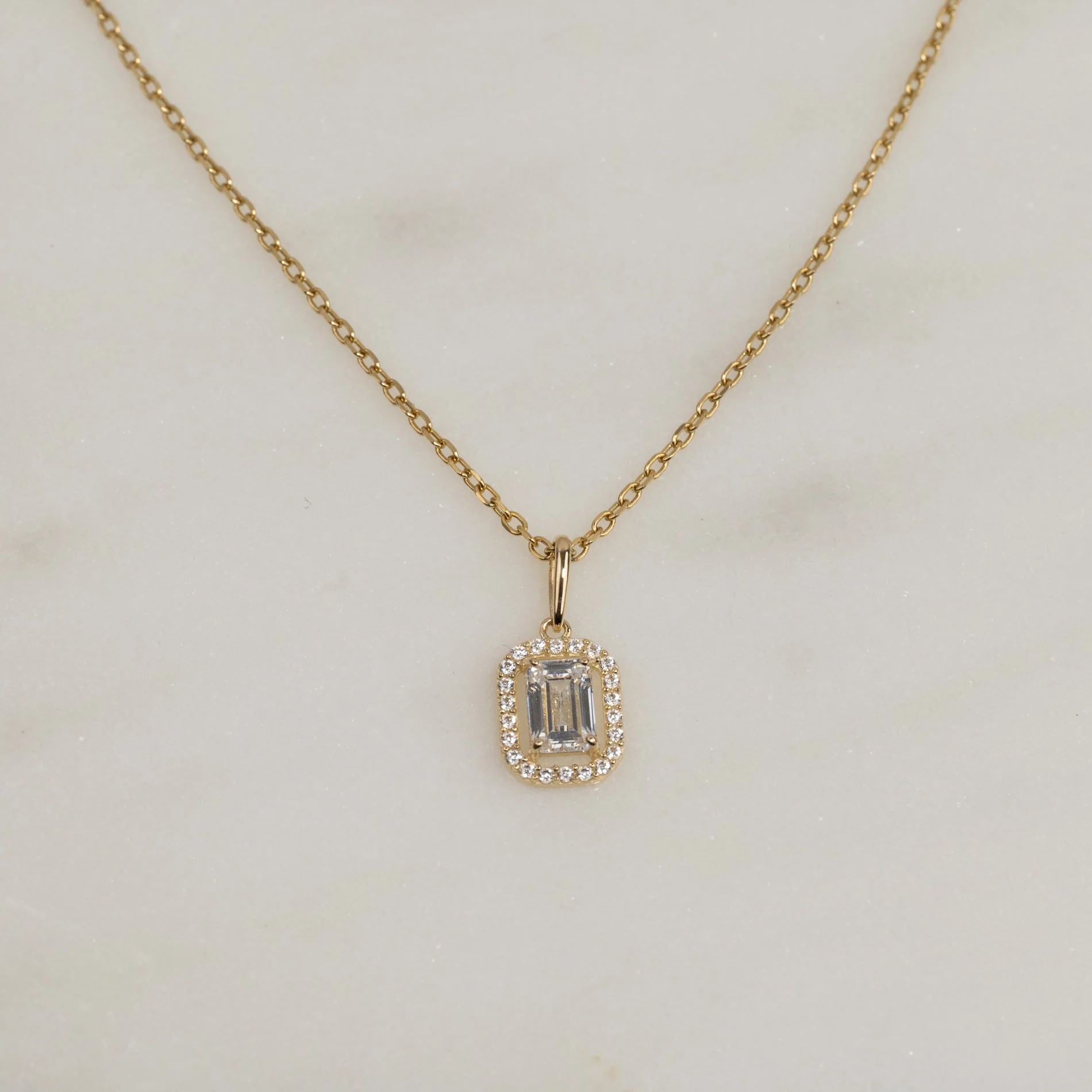 NOLA CRYSTAL SOLID GOLD PENDANT - Image 3