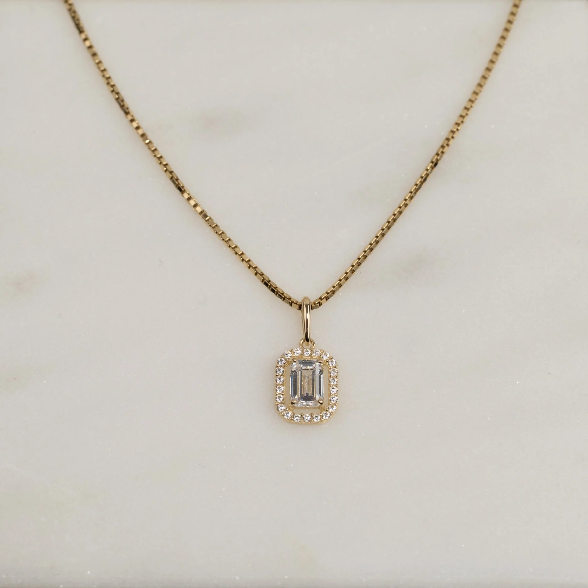 NOLA CRYSTAL SOLID GOLD PENDANT - Image 5