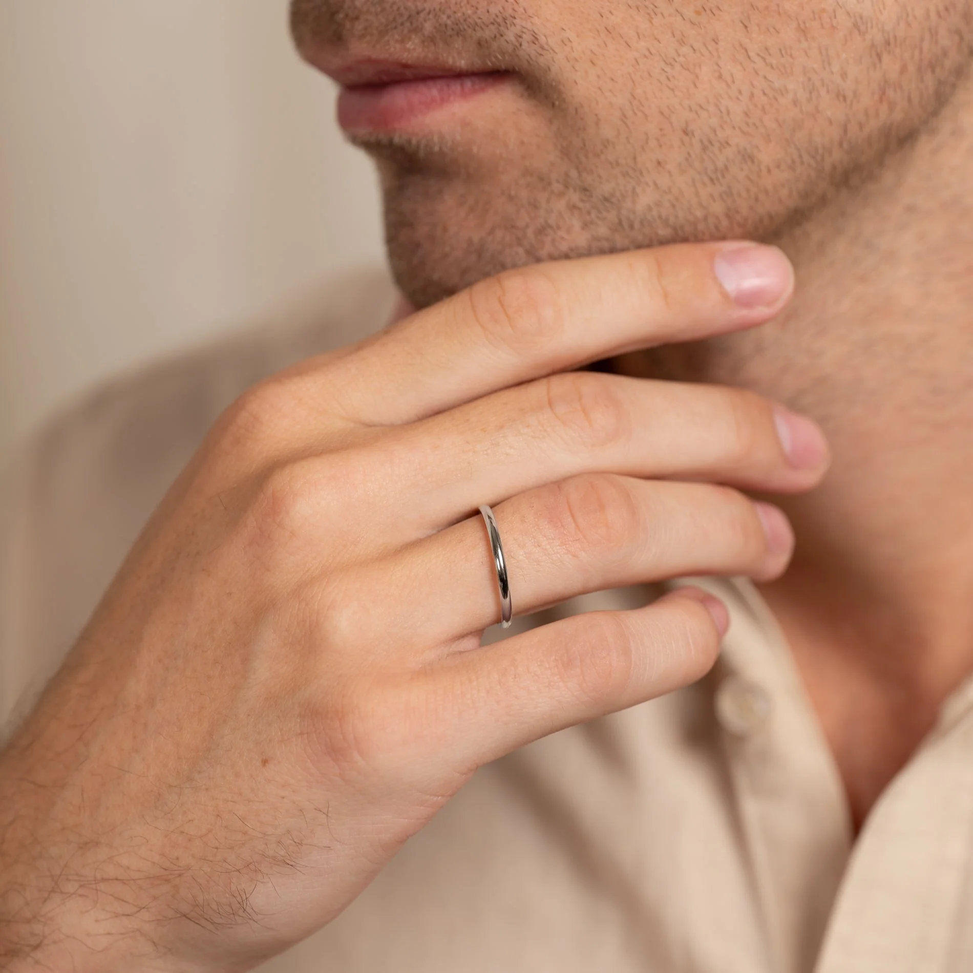 OVAL COURT WEDDING BAND - 2mm - WG - Image 3