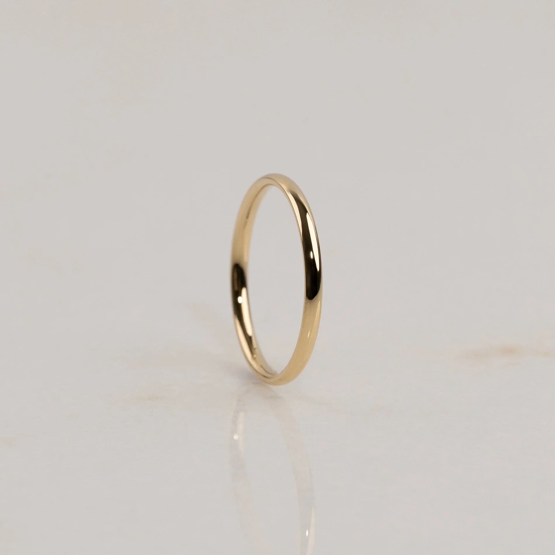 OVAL COURT WEDDING BAND - YG - Image 3