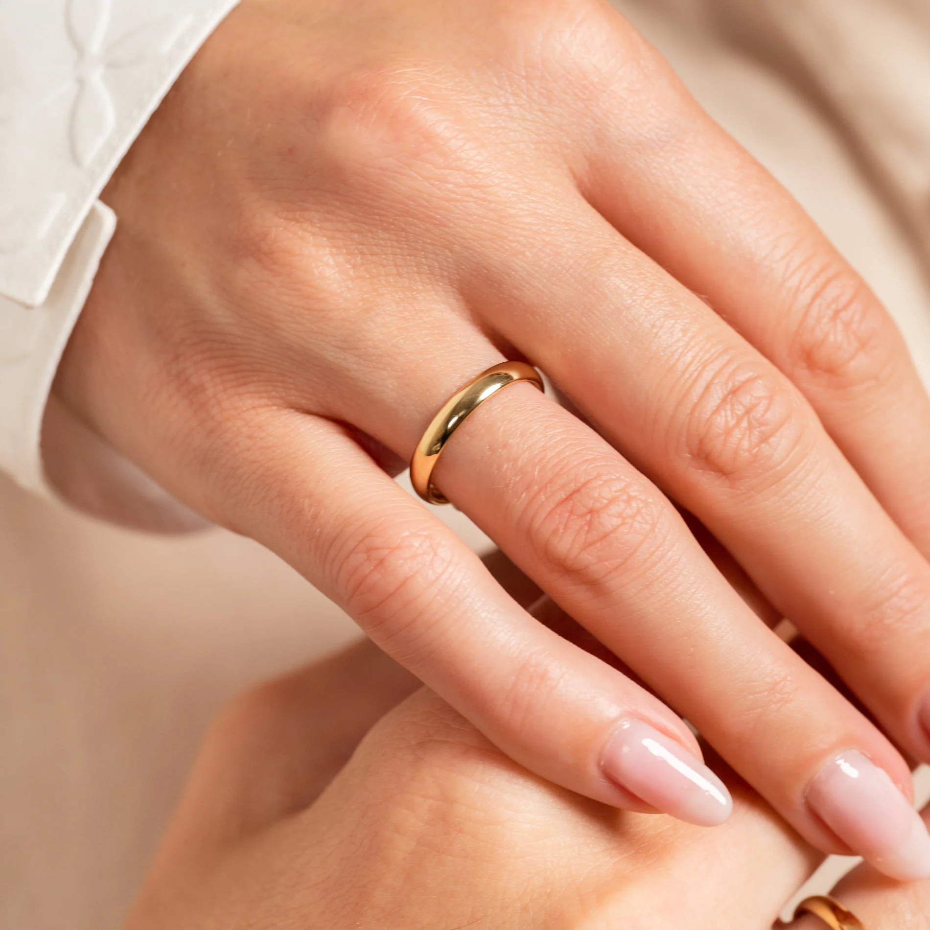 OVAL COURT WEDDING BAND - 3mm - YG - Image 2