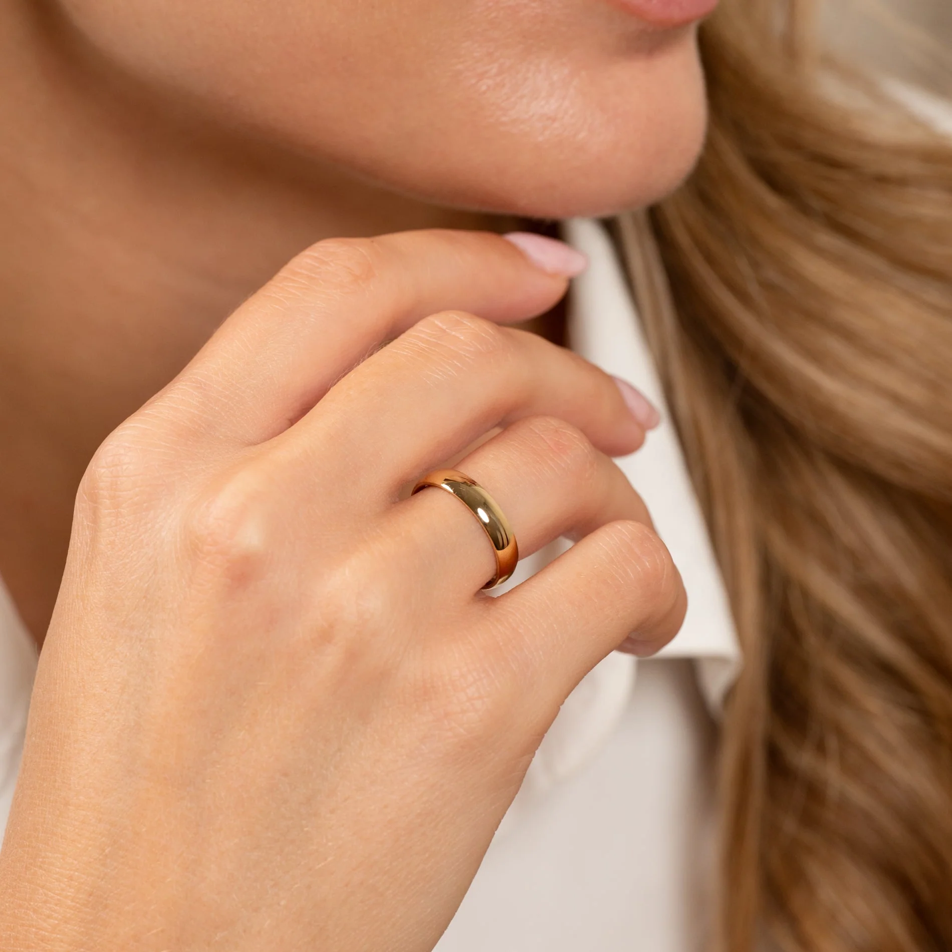 OVAL COURT WEDDING BAND - 4mm - YG - Image 4
