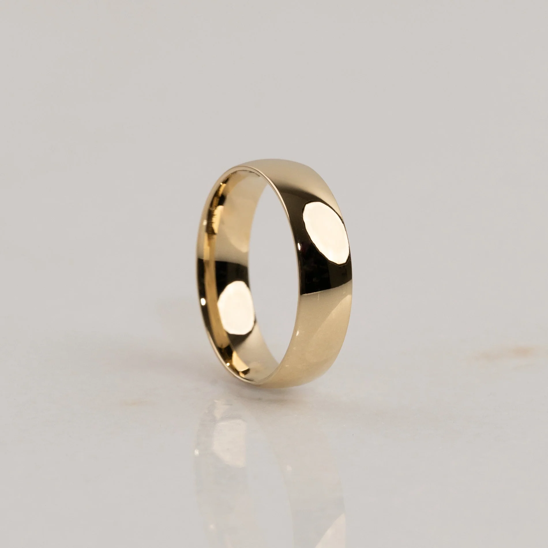 OVAL COURT WEDDING BAND - YG - Image 7