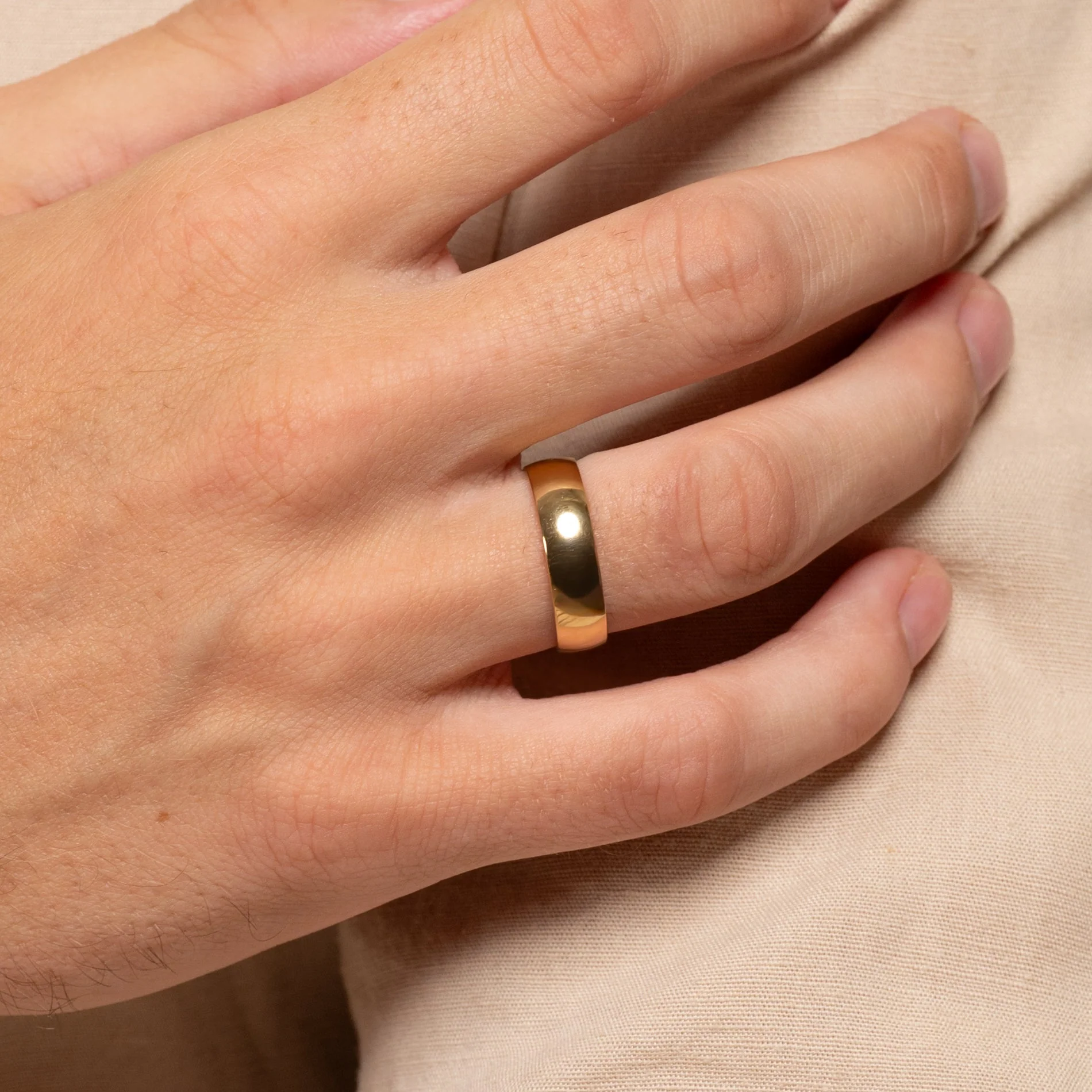 OVAL COURT WEDDING BAND - 6mm - YG - Image 2