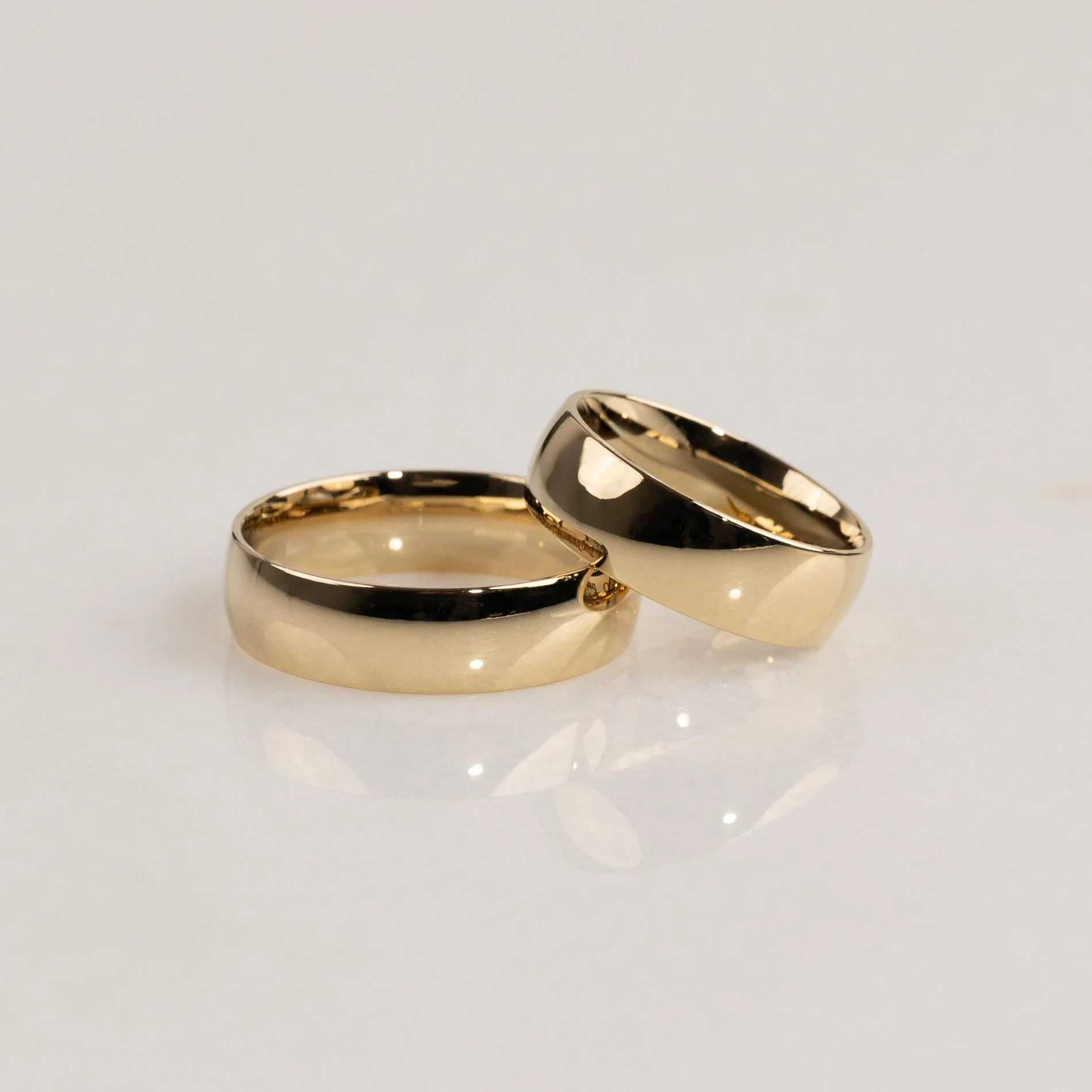 OVAL COURT WEDDING BAND - 6mm - YG - Image 3