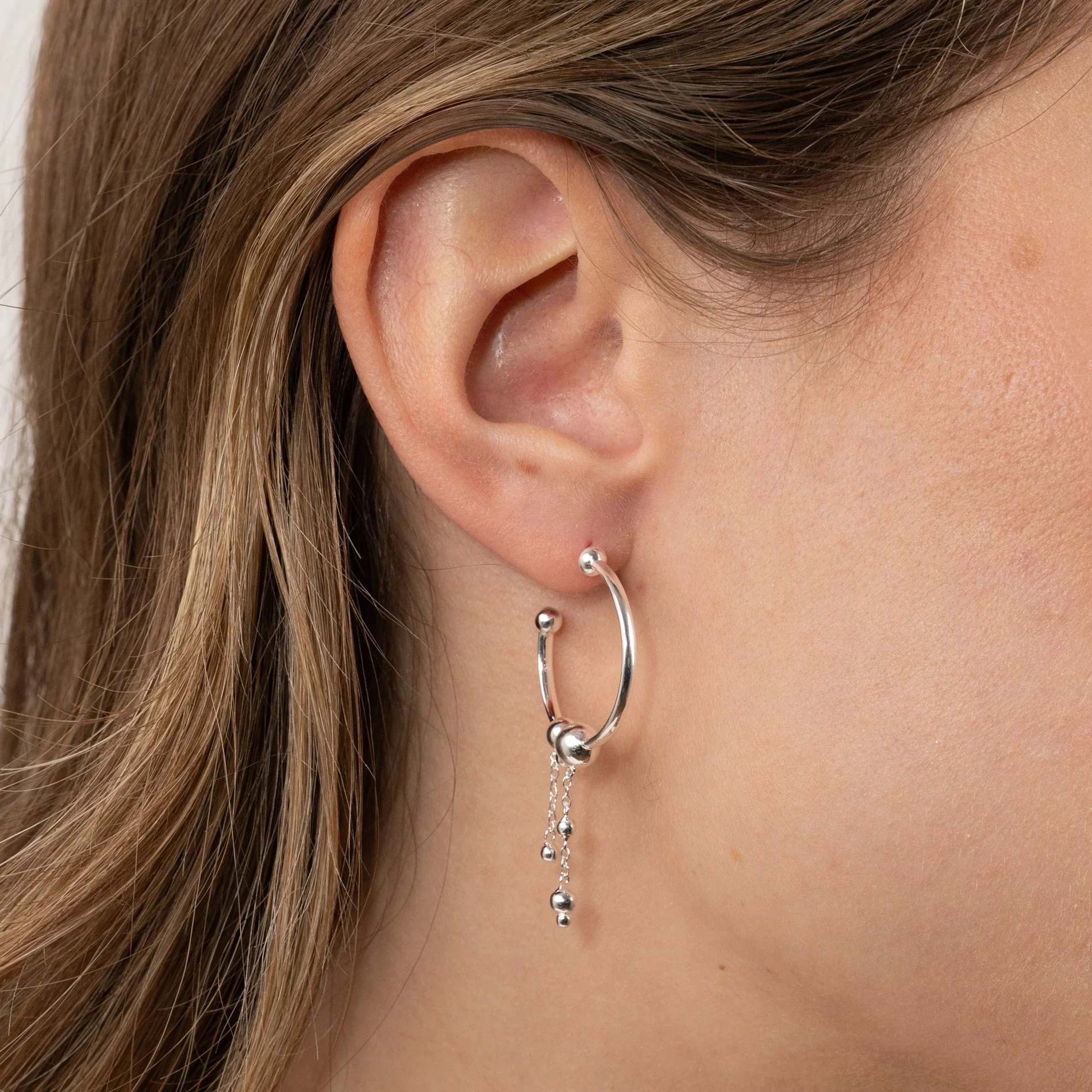 PALOMA SILVER CREOL EARRING - Image 2