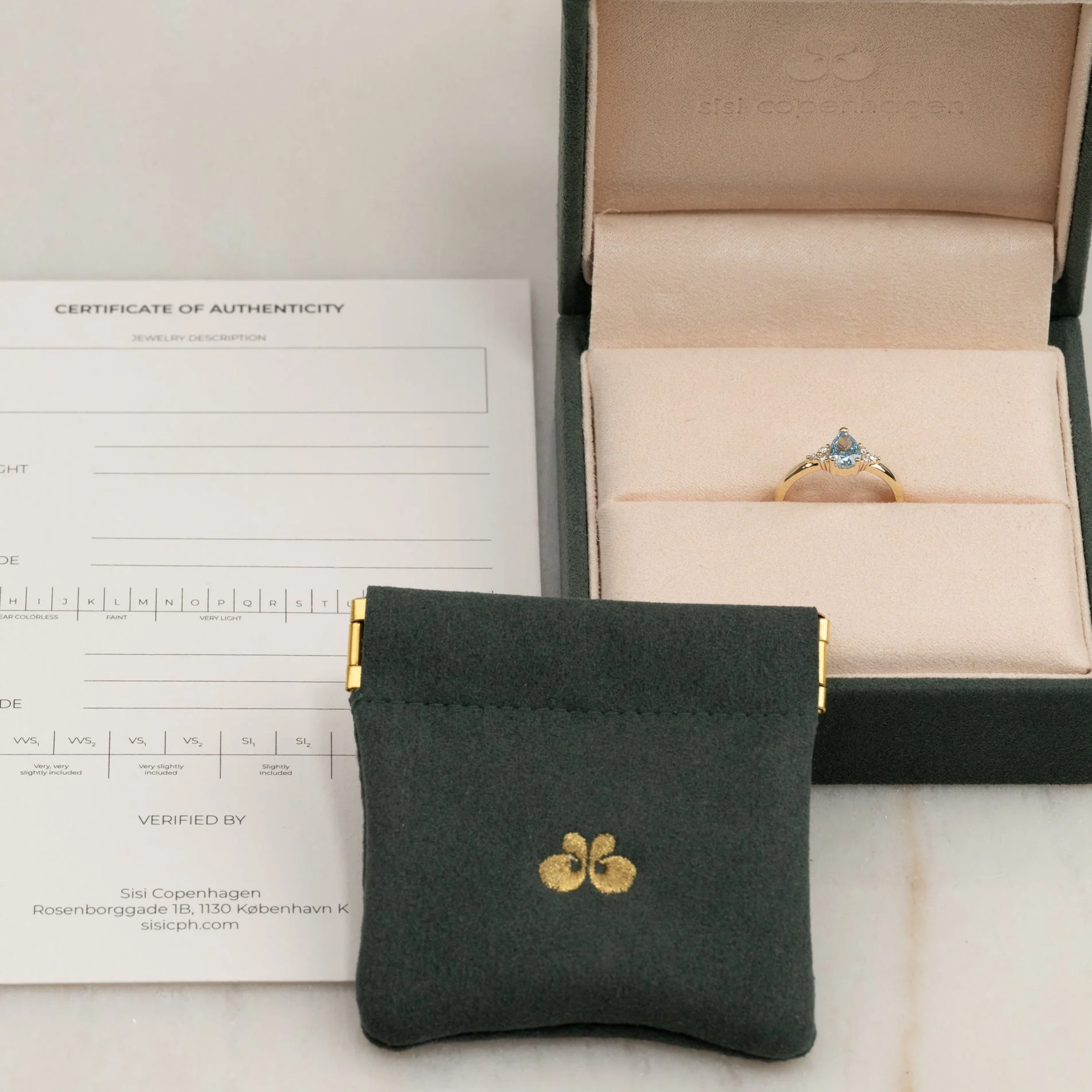 PEAR-CUT TRIAD BLUE LAB-DIAMOND RING - 0.65ct - YG - Image 5