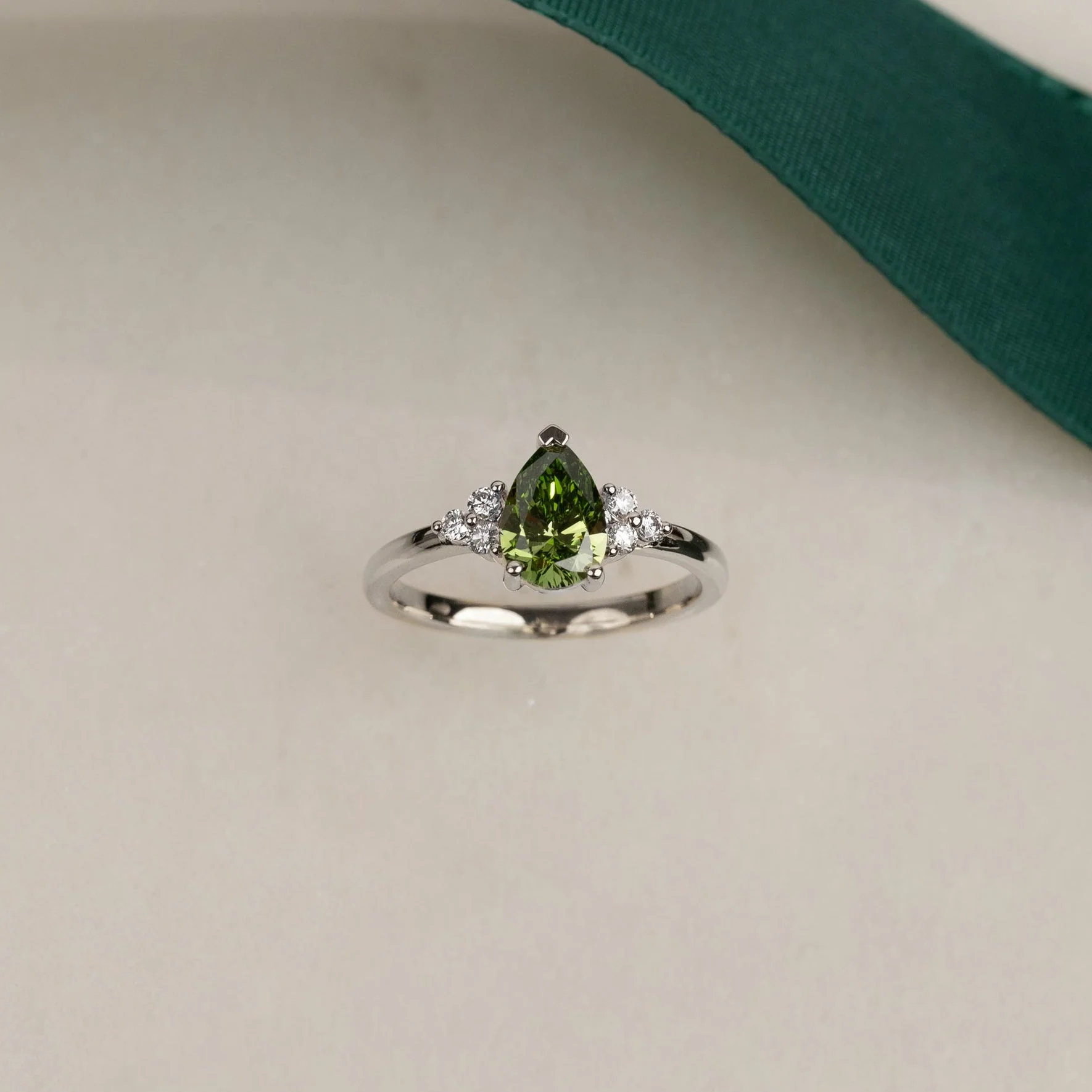 PEAR-CUT TRIAD DIAMOND RING - Image 15