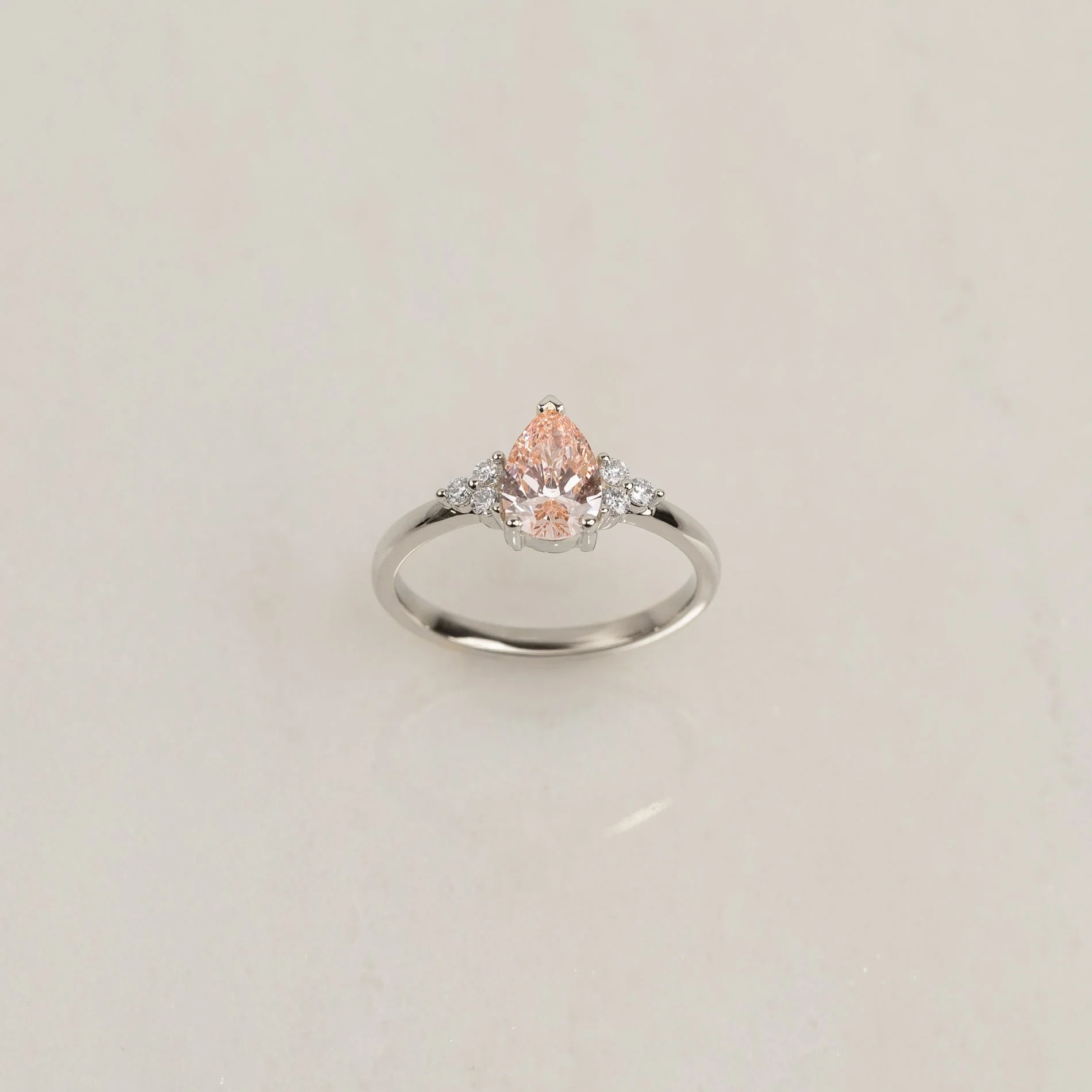 PEAR-CUT TRIAD DIAMOND RING - Image 7