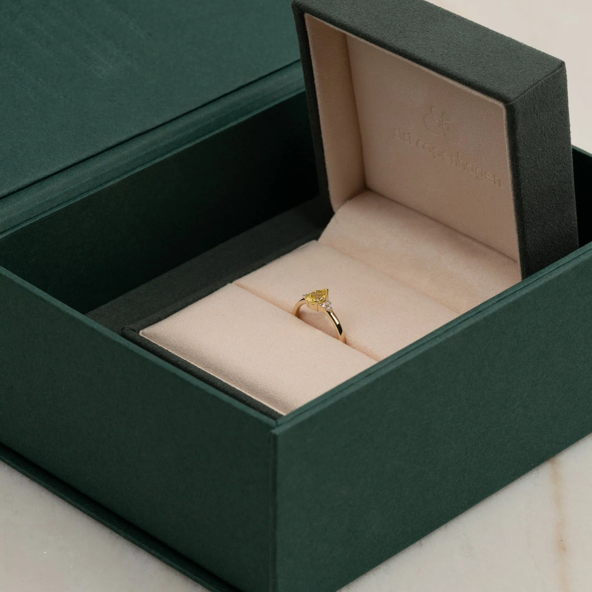 PEAR-CUT TRIAD YELLOW LAB-DIAMOND RING - 0.65ct - YG - Image 8