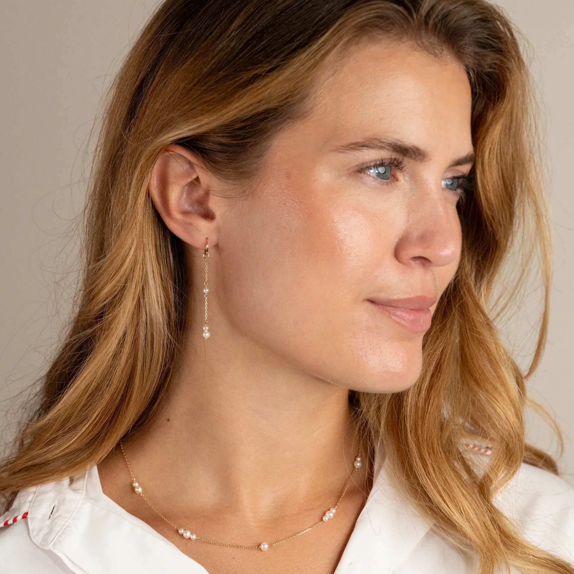 EVIE PEARL SOLID GOLD NECKLACE - Image 8