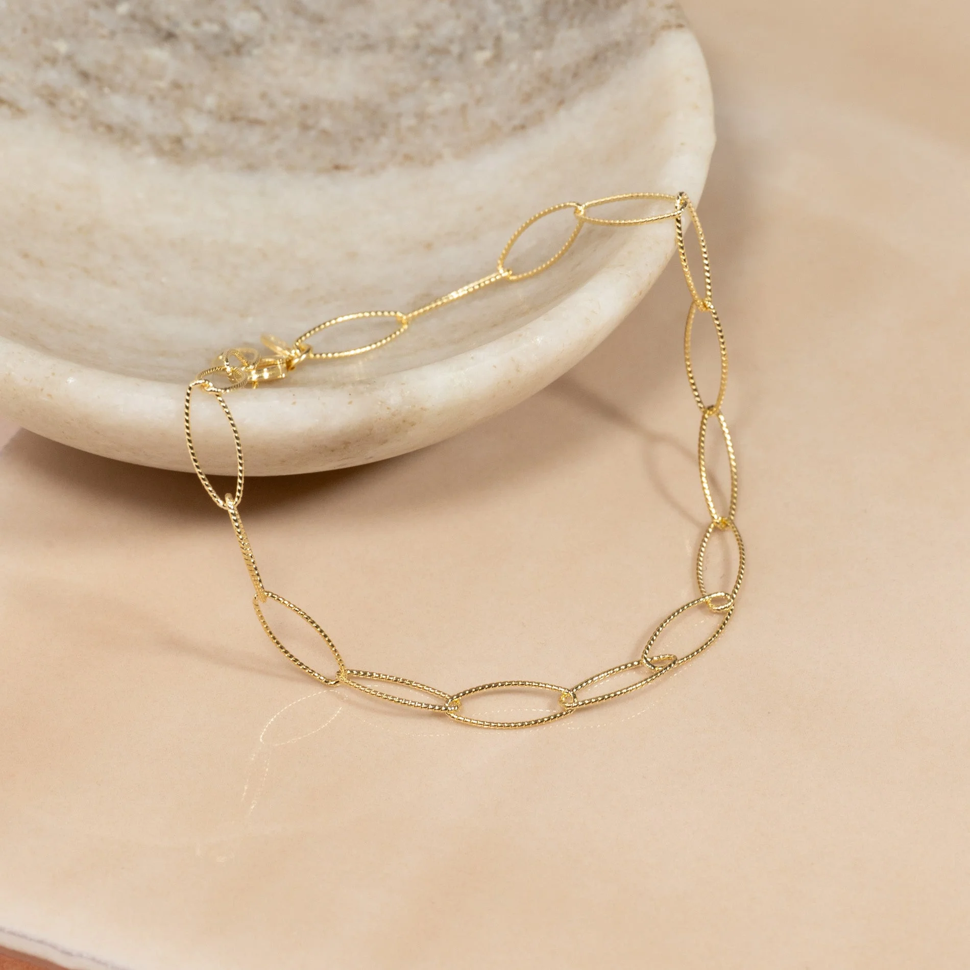 RAYA GOLDEN BRACELET