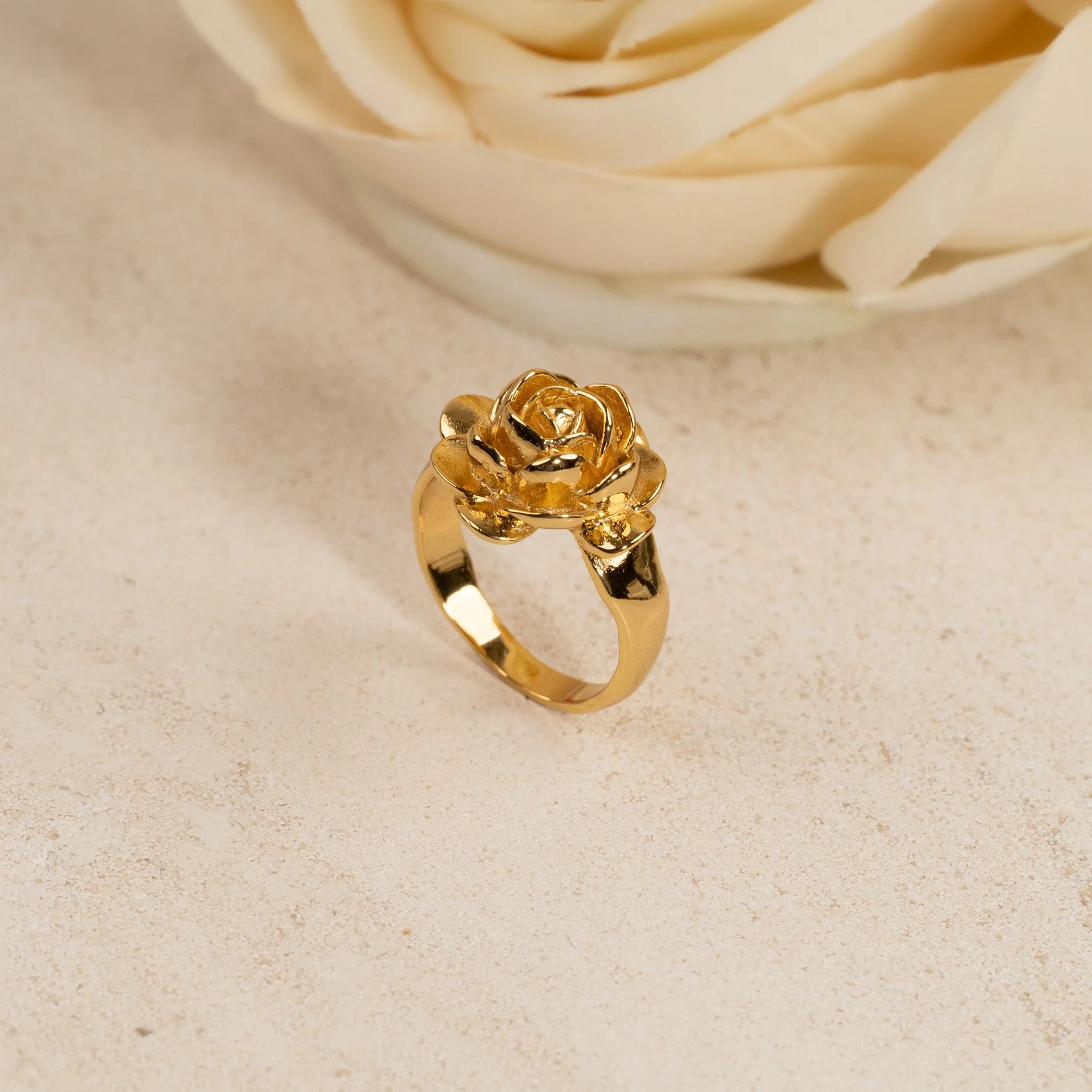 ROSIE GOLDEN RING