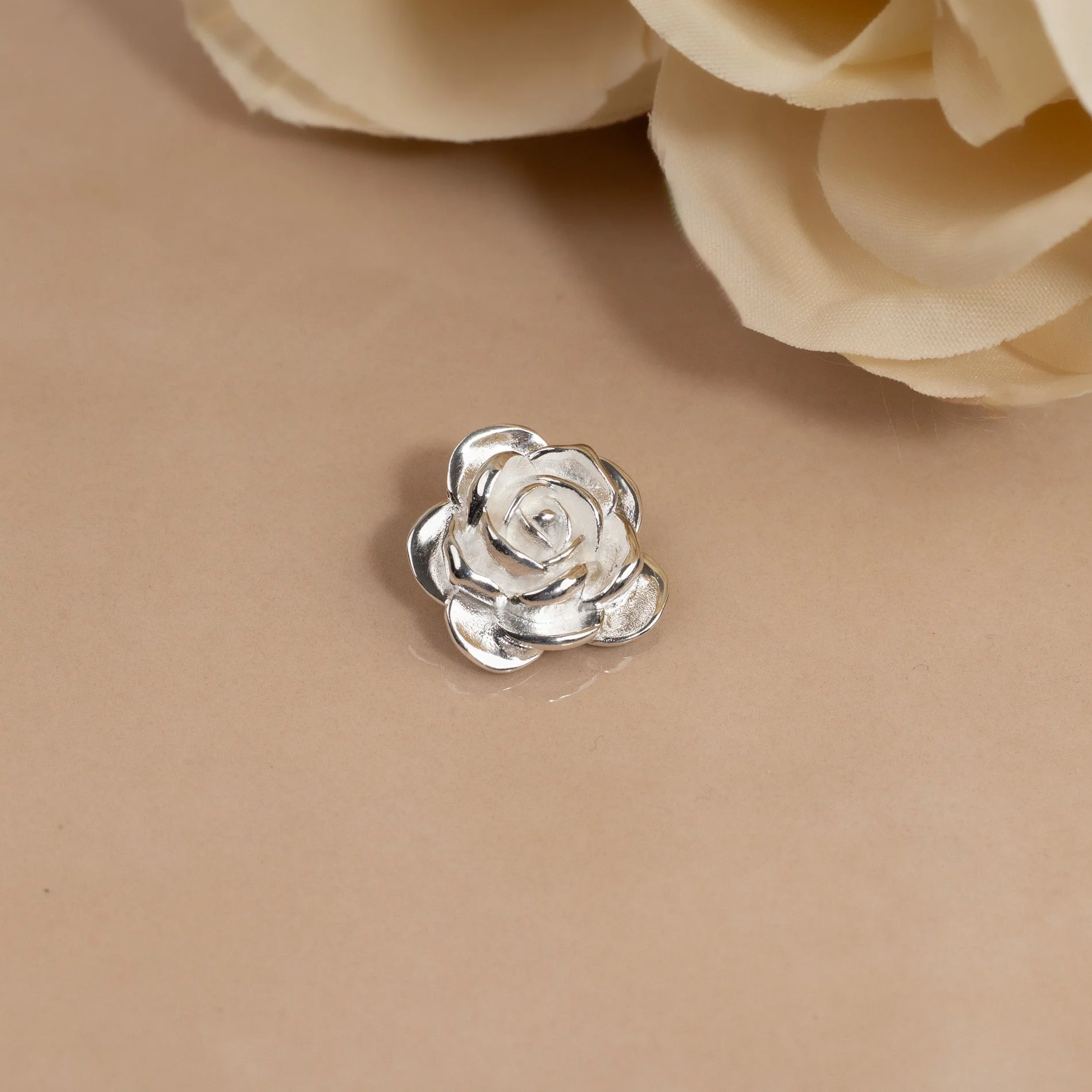 ROSIE SILVER PENDANT