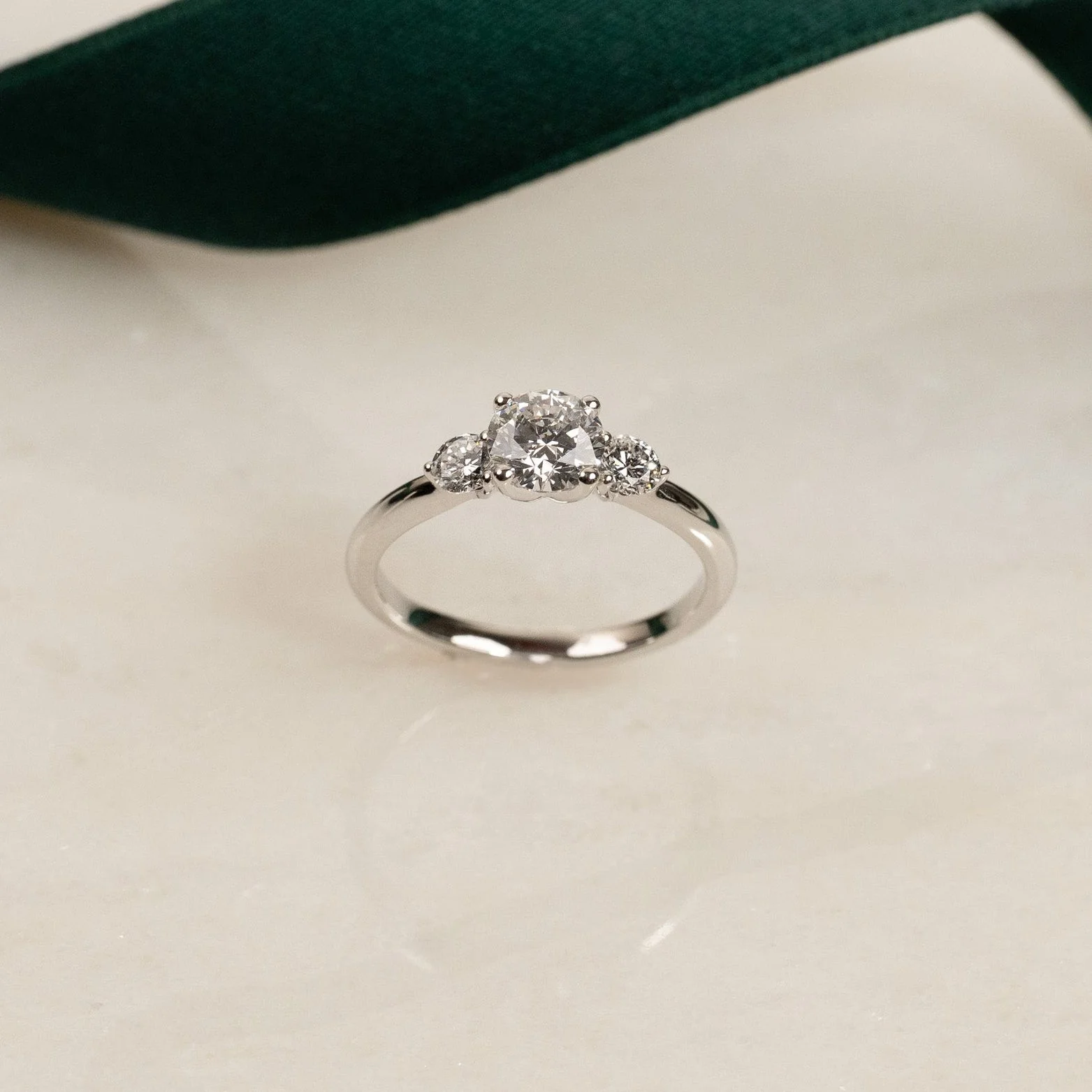 ROUND TRILOGY LAB-DIAMOND RING - 1.0ct - WG