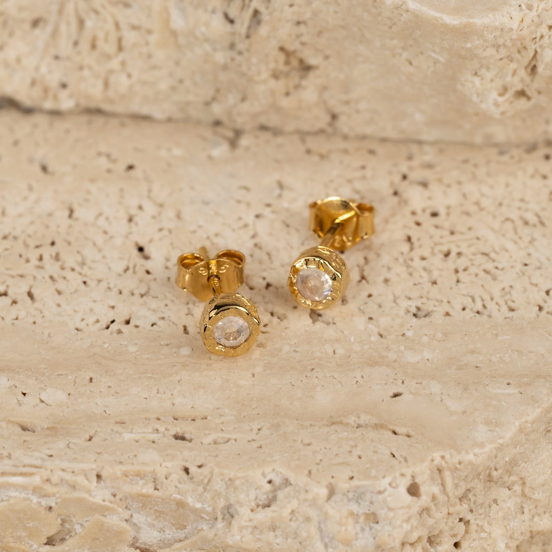 SELENE MOONSTONE GOLDEN STUD EARRING