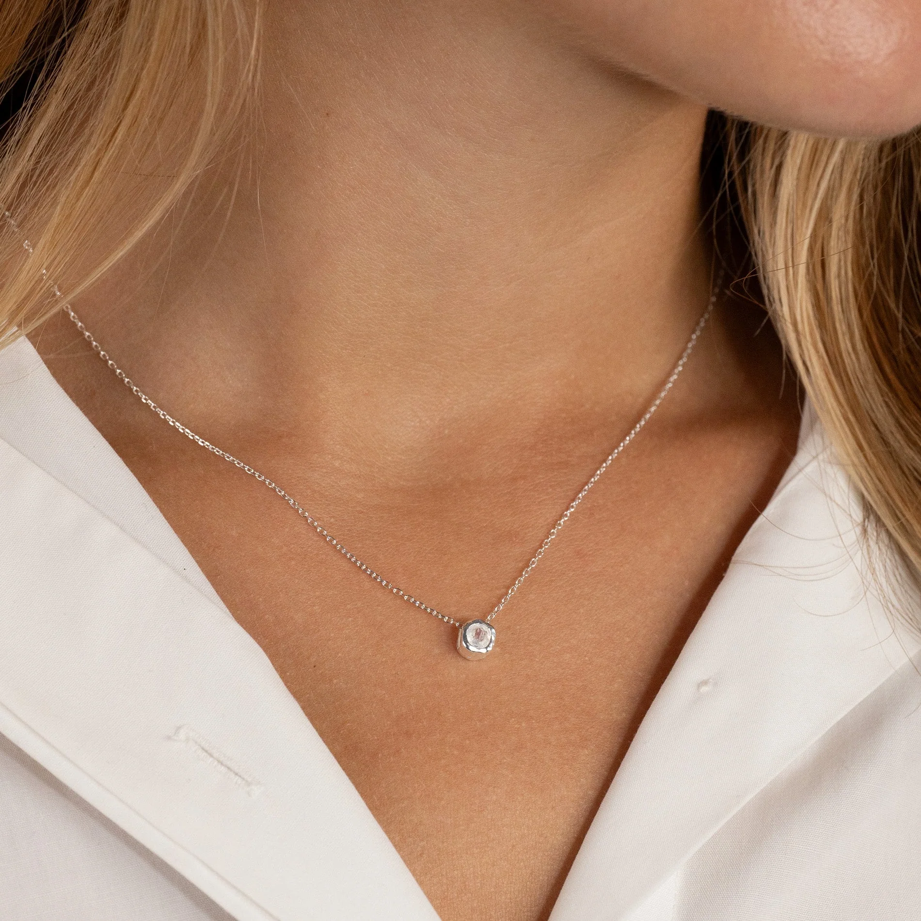 SELENE MOONSTONE SILVER FLOATING PENDANT - Image 7