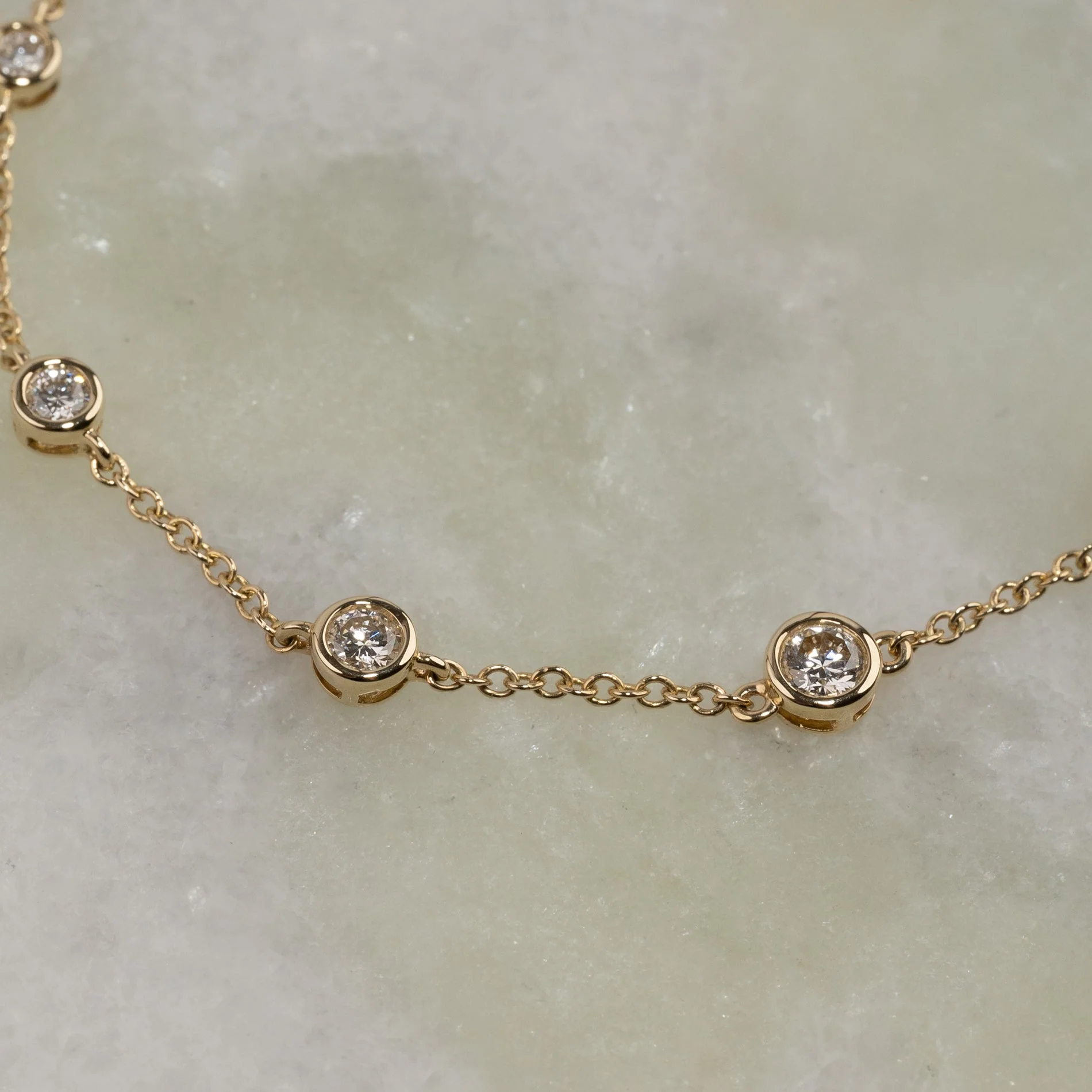 GRADUATING BEZEL-SET LAB-DIAMOND BRACELET - 0.75ct - YG - Image 6