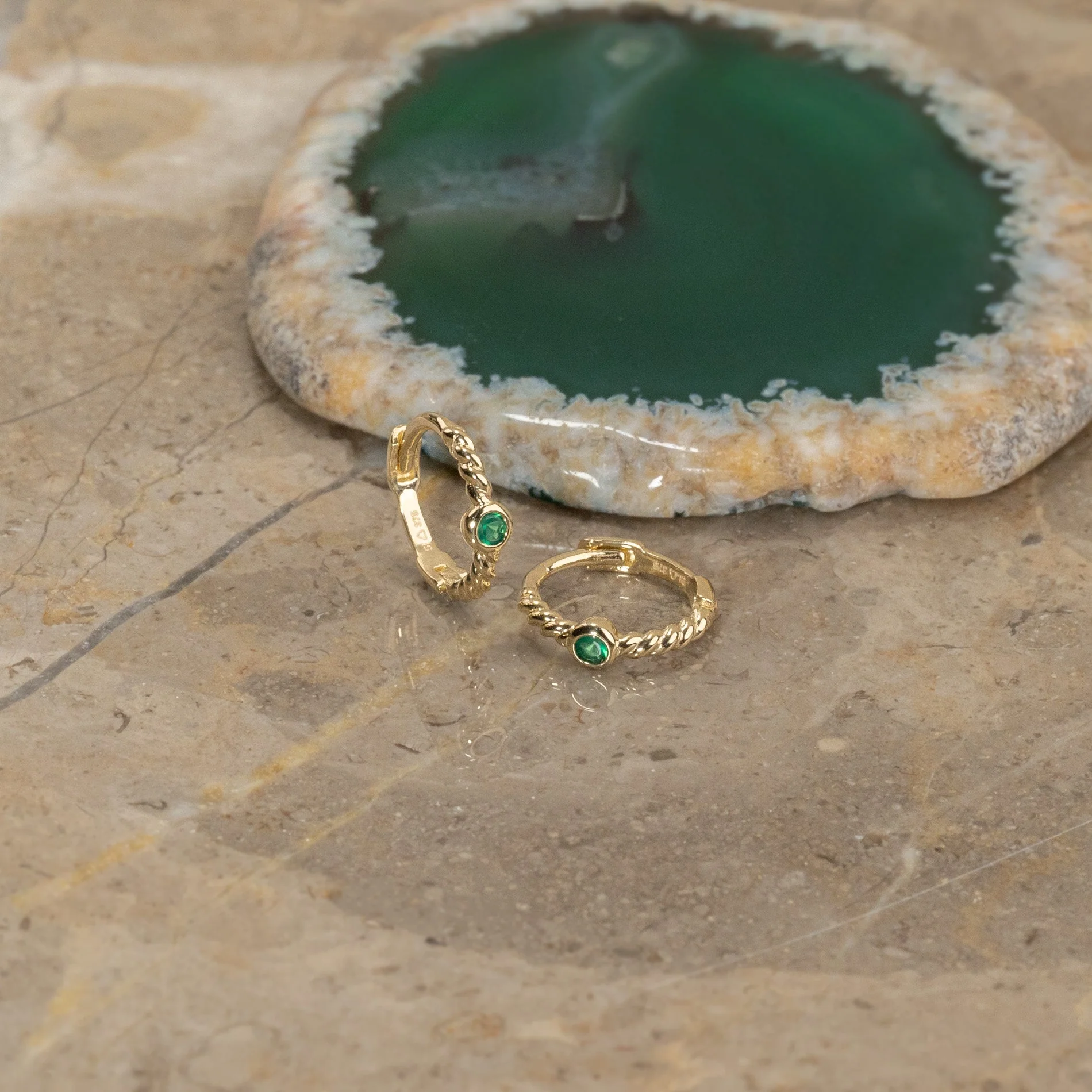 SIGRID GREEN AGATE SOLID GOLD CREOL EARRING