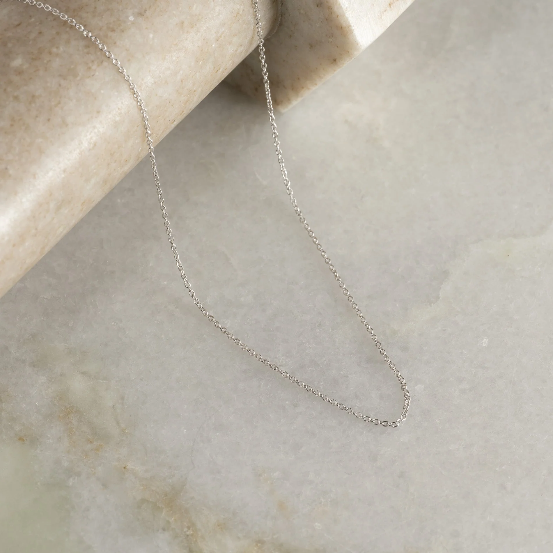 SIMPLE LINK SOLID GOLD CHAIN - 14KT WG