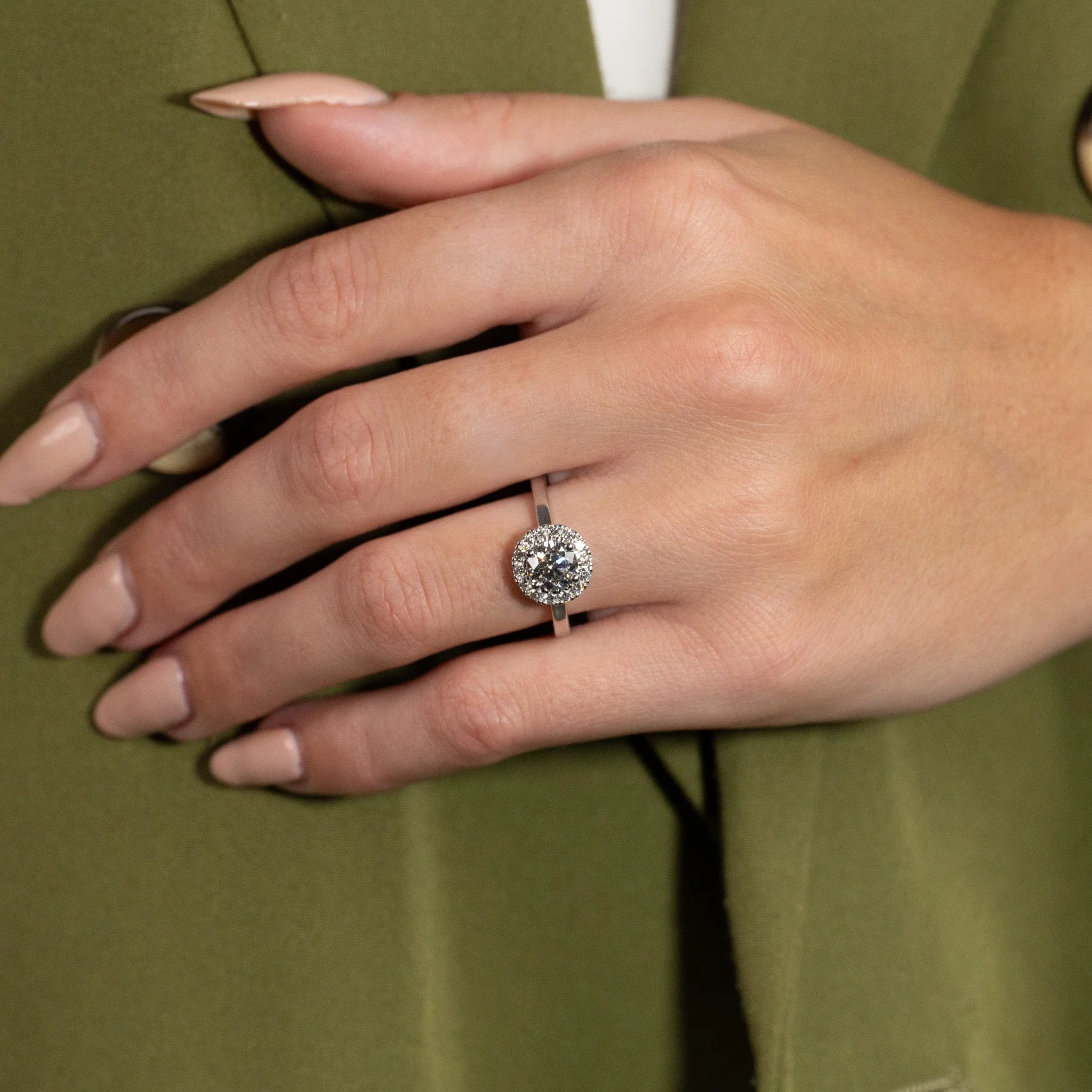 SIMPLE ROUND HALO LAB-DIAMOND RING - 1.25ct - WG - Image 4