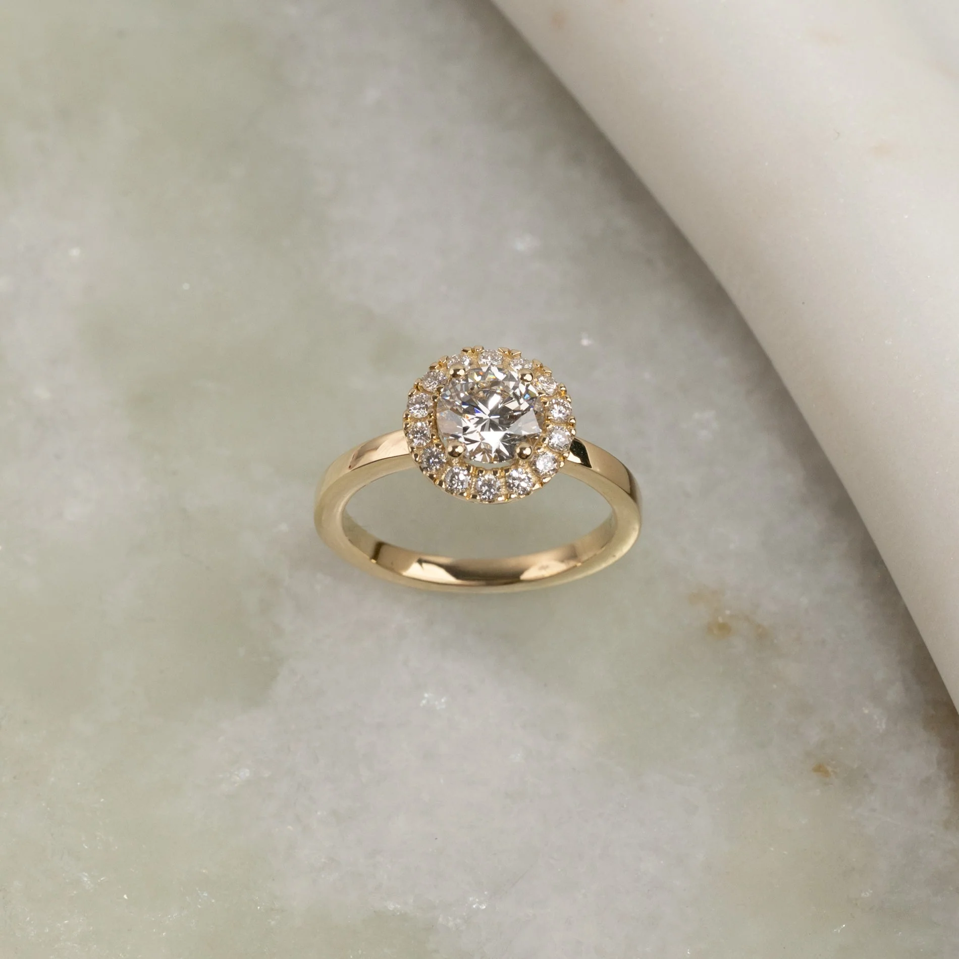 SIMPLE ROUND HALO LAB-DIAMOND RING - 1.25ct - YG