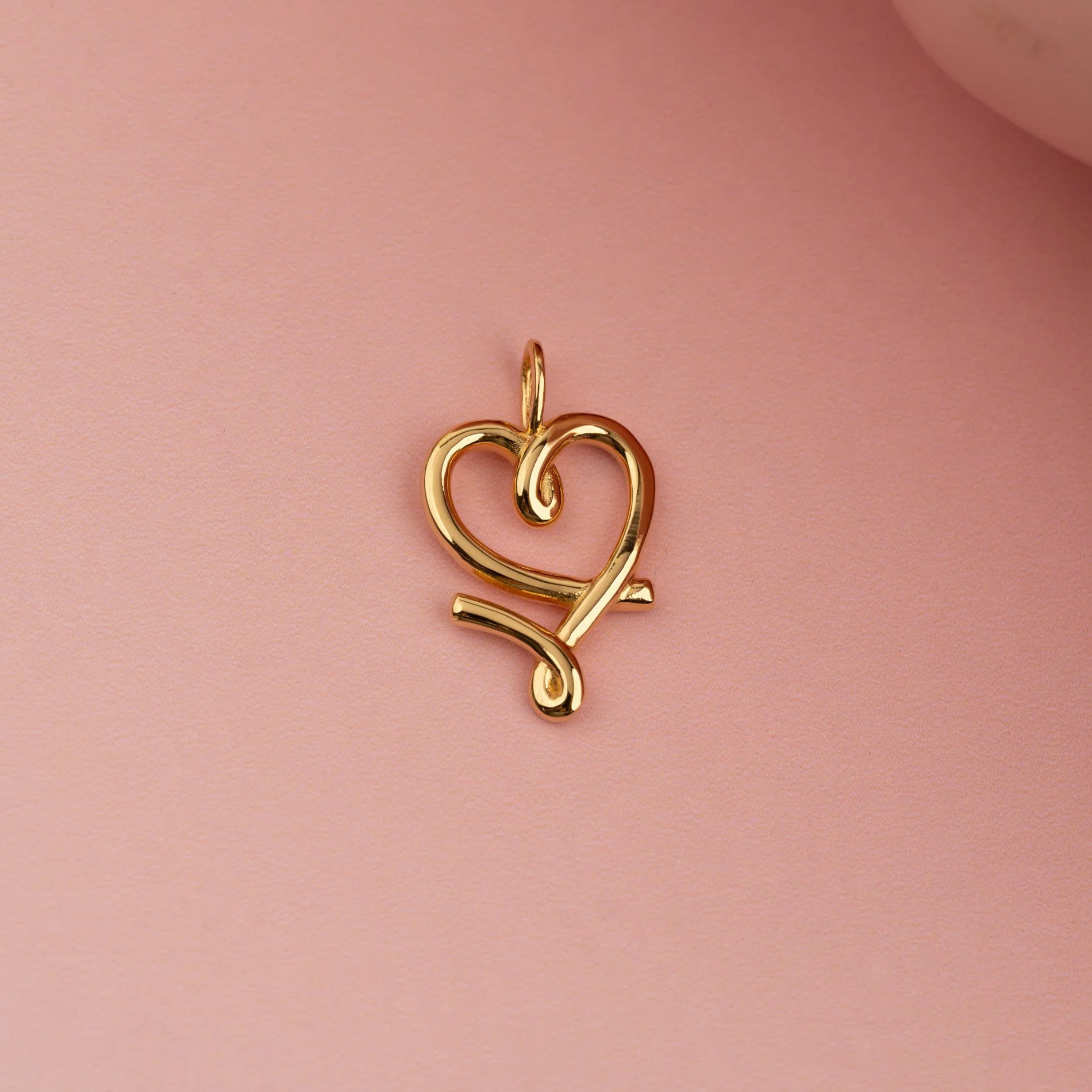 SOFIA GOLDEN PENDANT - Image 3