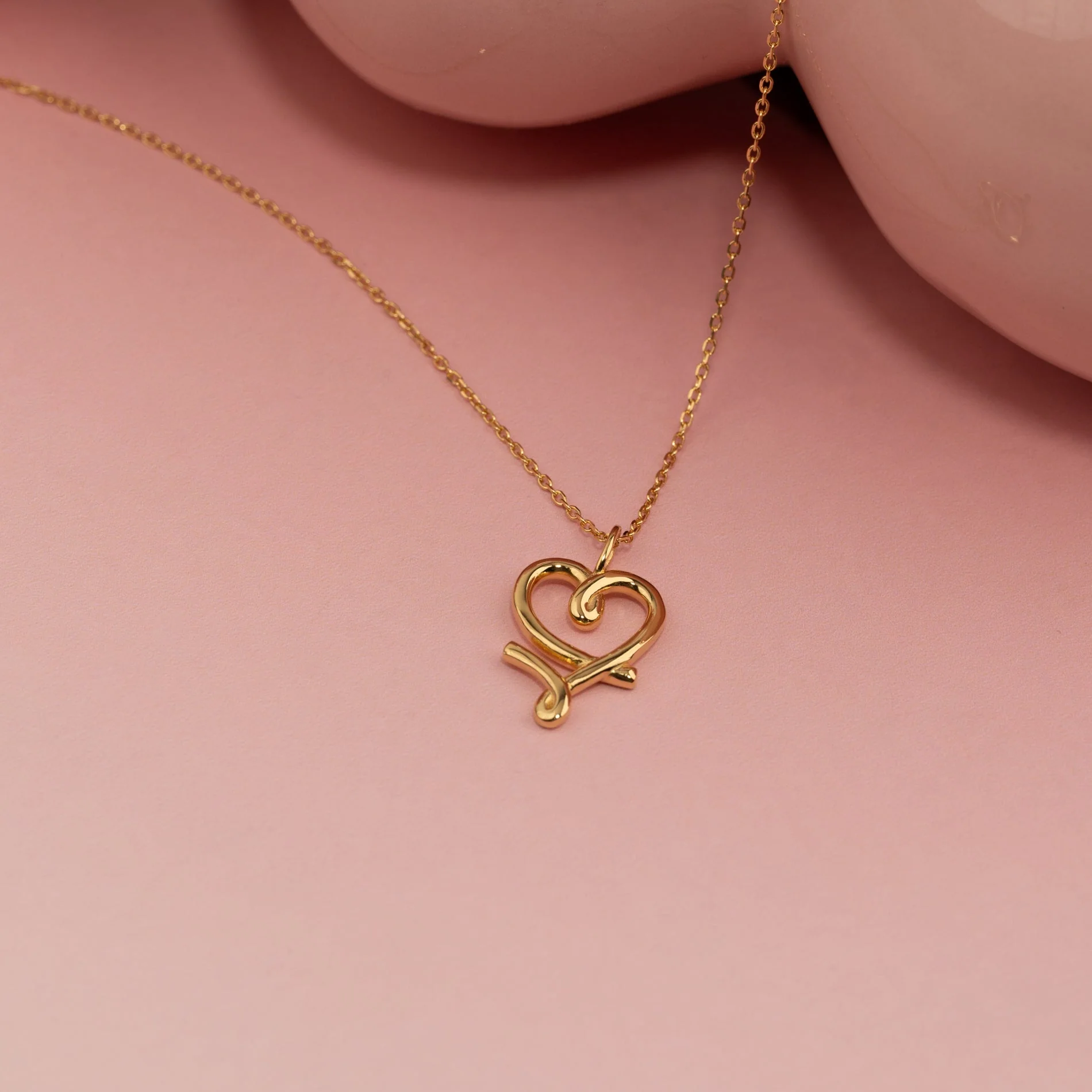 SOFIA GOLDEN PENDANT - Image 5