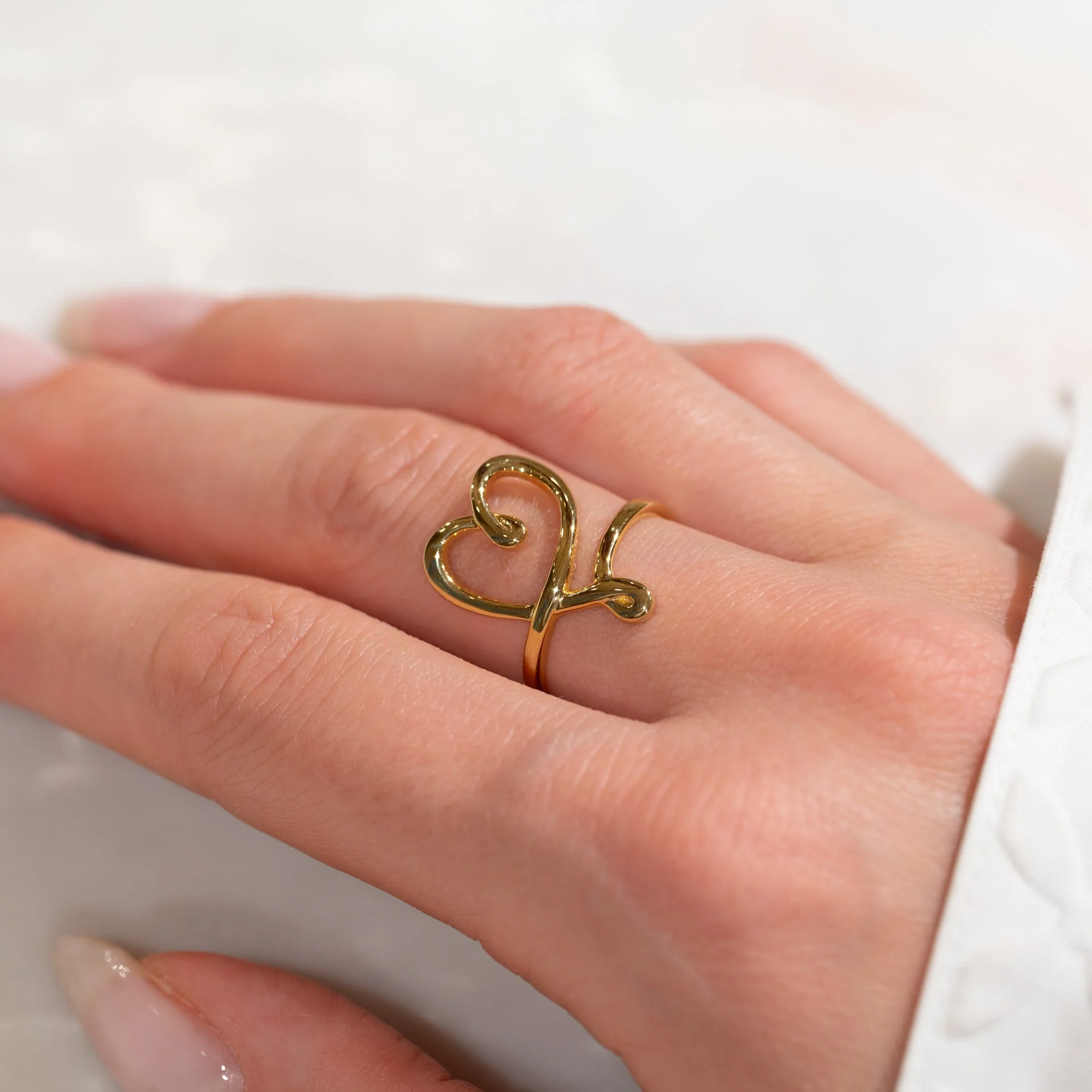 SOFIA GOLDEN RING - Image 2