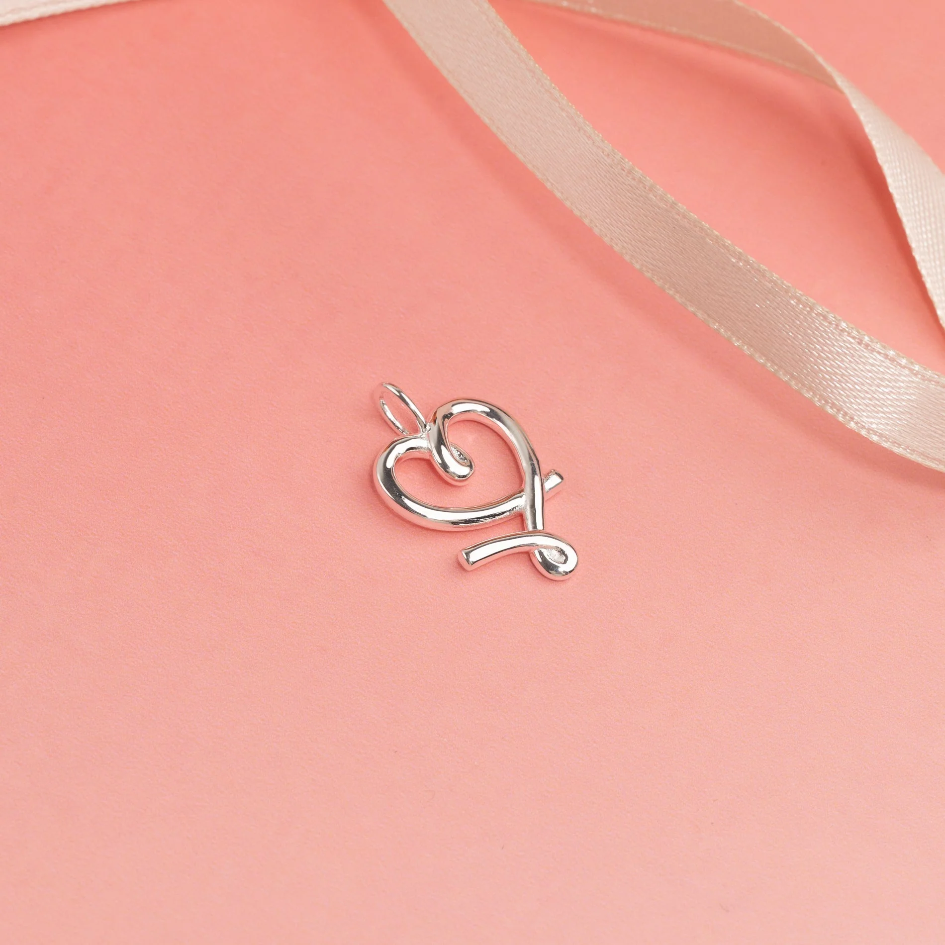 SOFIA SILVER PENDANT