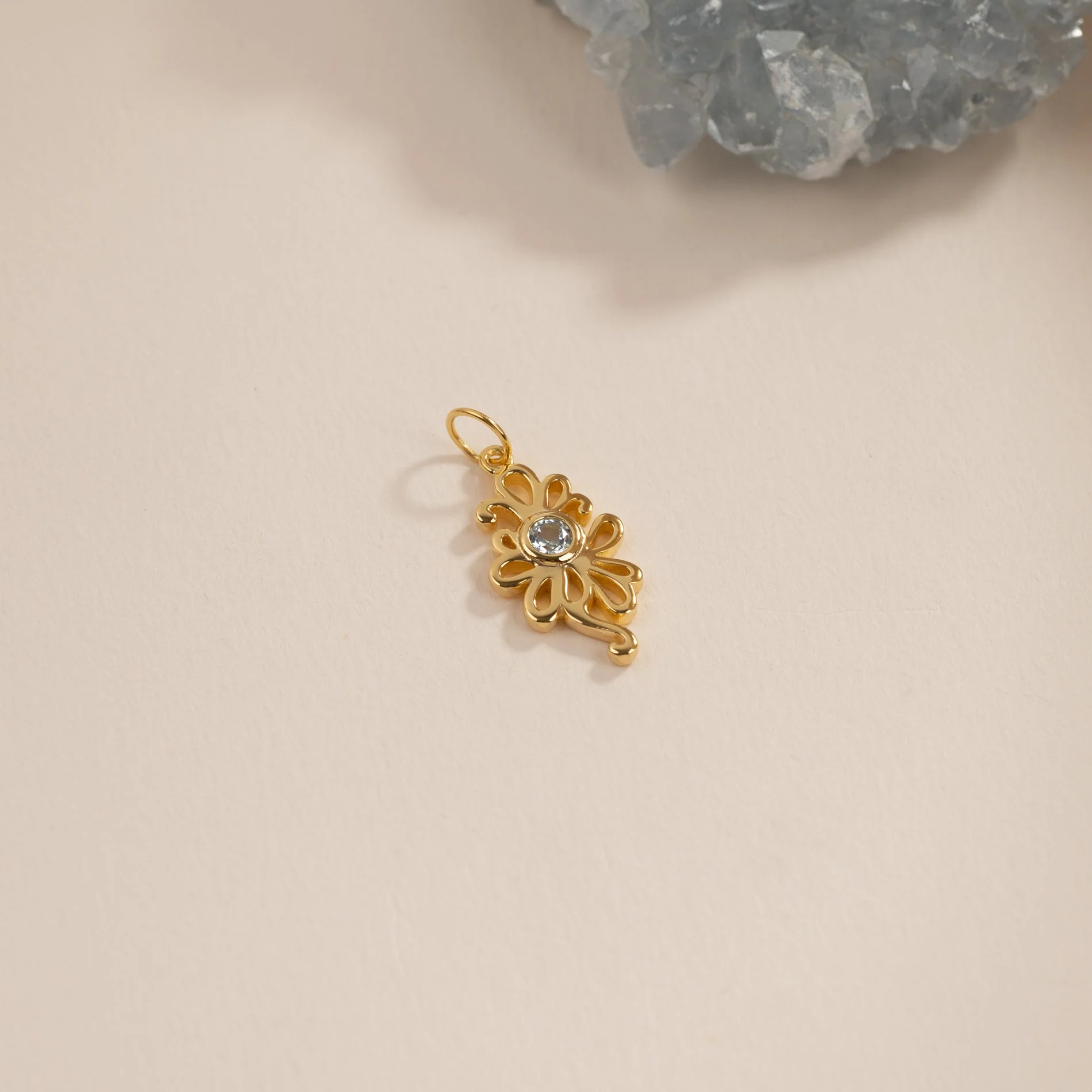 SOLEA GOLDEN PENDANT - Image 3