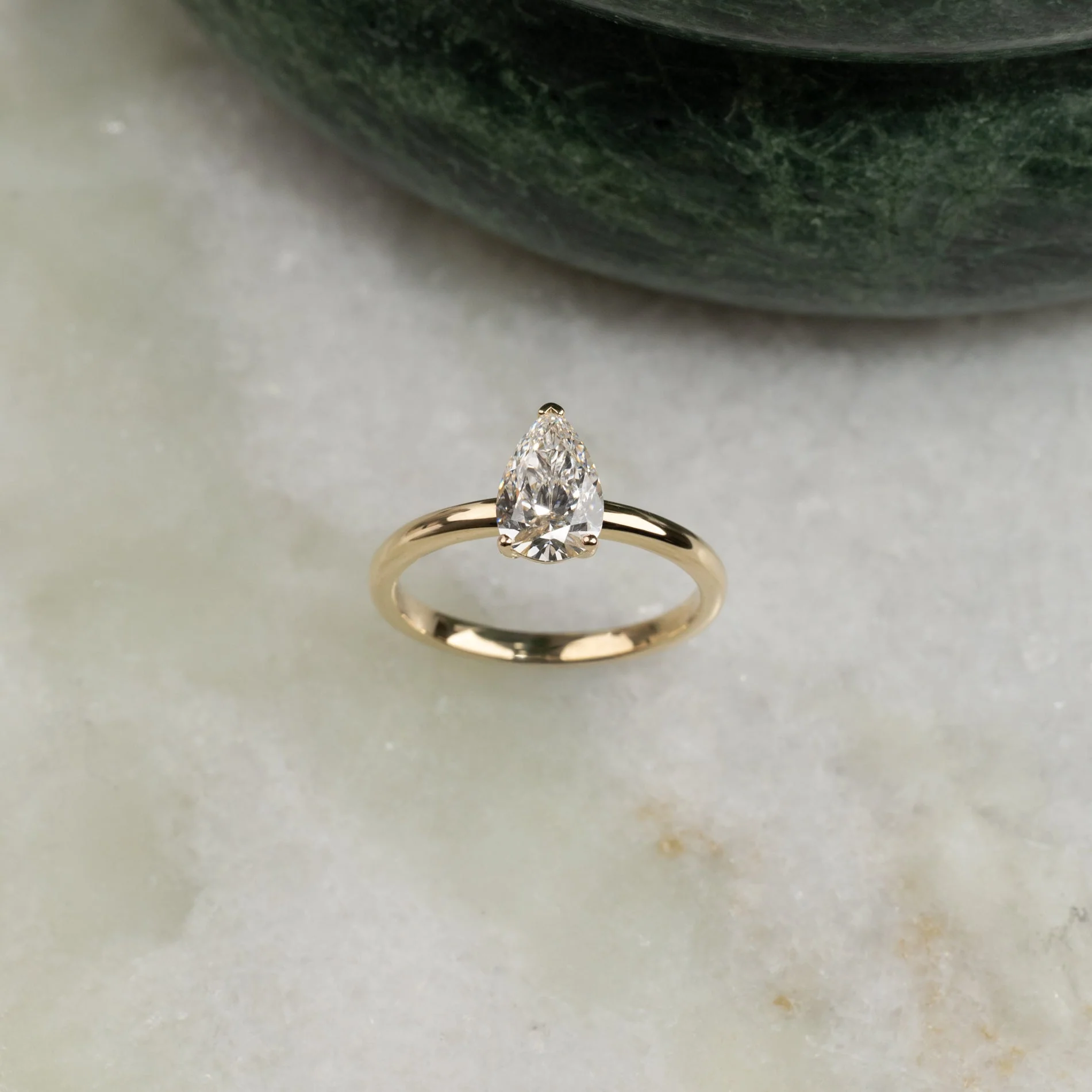 SOLITAIRE PEAR-CUT LAB-DIAMOND RING - 1.2ct - YG
