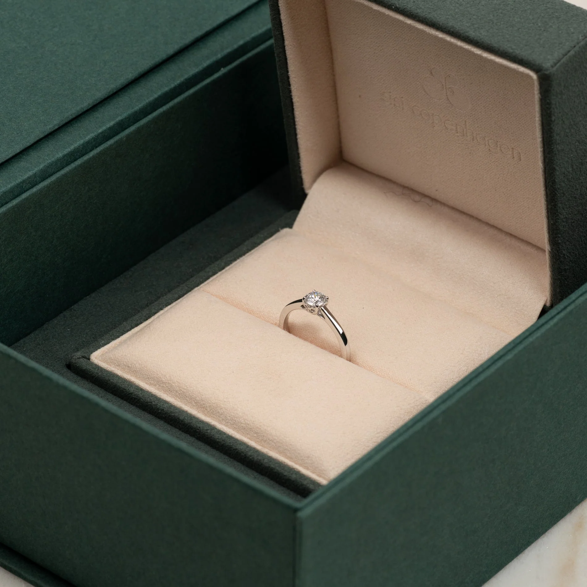 SOLITAIRE TRELLIS LAB-DIAMOND RING - 0.55ct - WG - Image 7