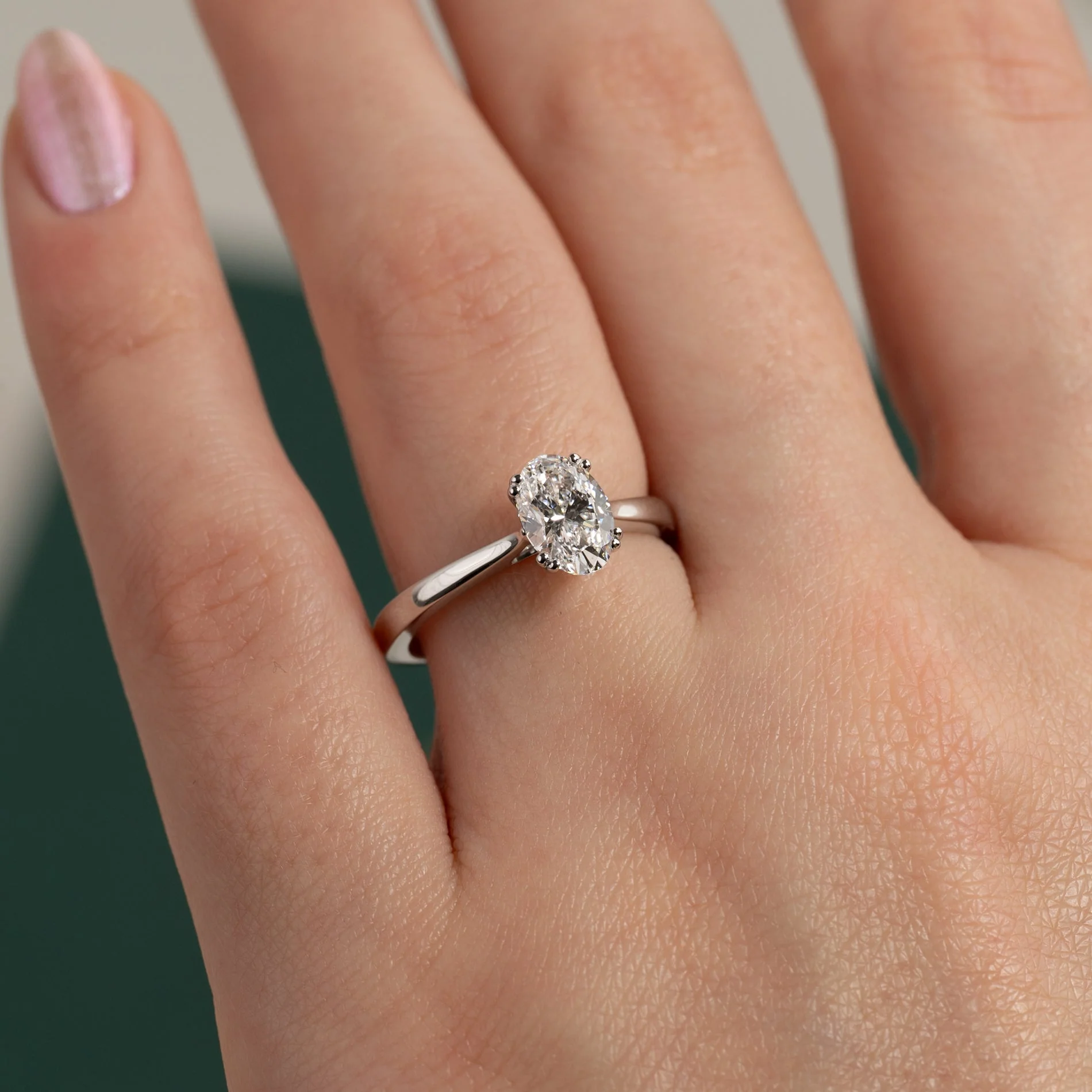 SOLITAIRE TULIP-SET OVAL-CUT LAB-DIAMOND RING - 1.0ct - WG - Image 2