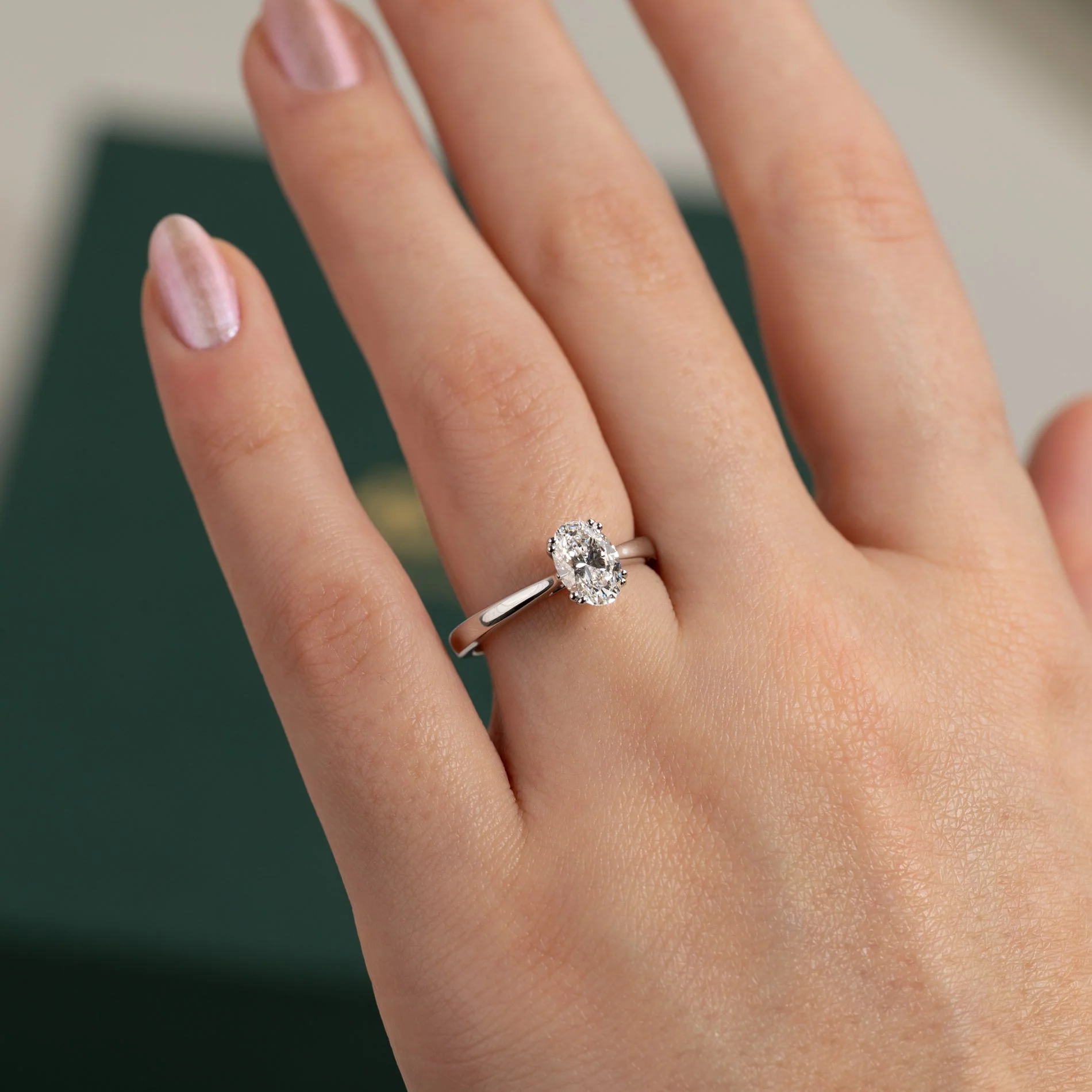 SOLITAIRE TULIP-SET OVAL-CUT LAB-DIAMOND RING - 1.0ct - WG - Image 5