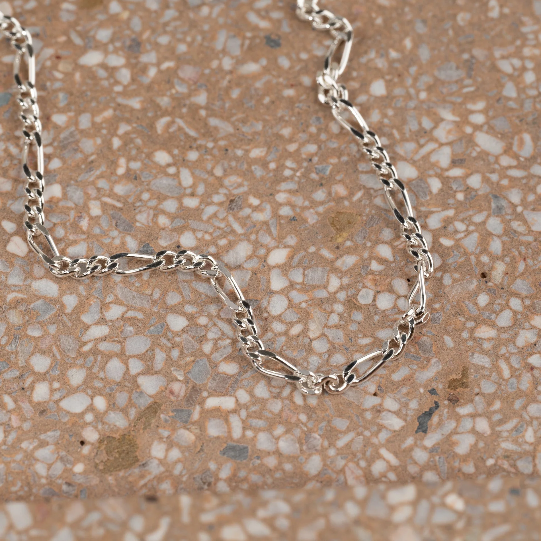 UMA MEDIUM FIGARO SILVER CHAIN - Image 2